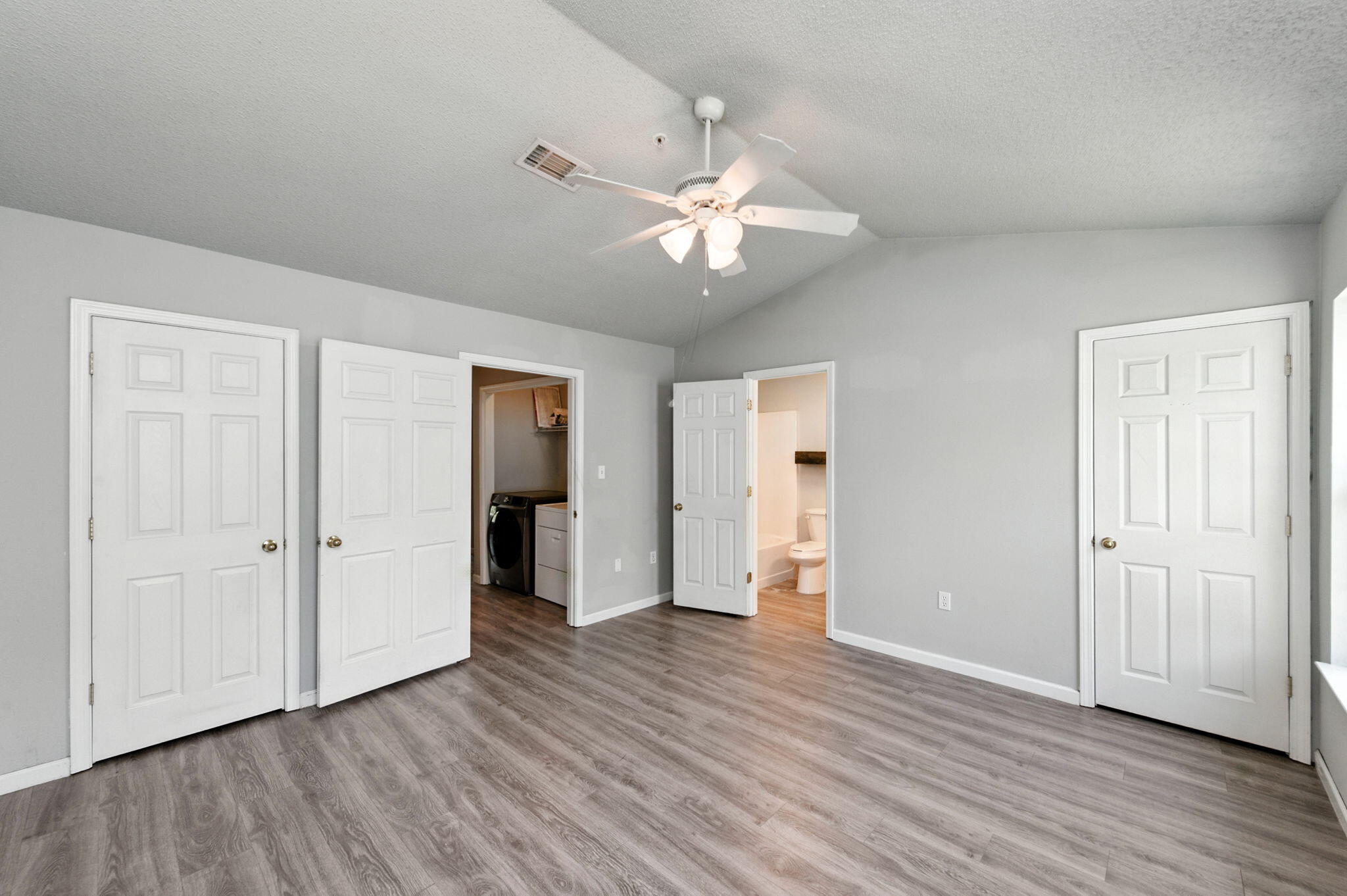 ROLLING PINES - Residential Lease