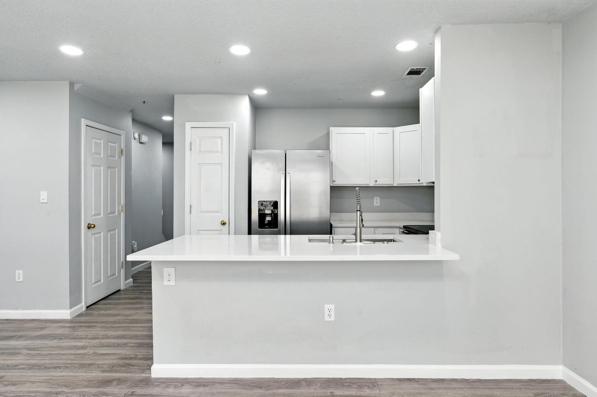 ROLLING PINES - Residential Lease
