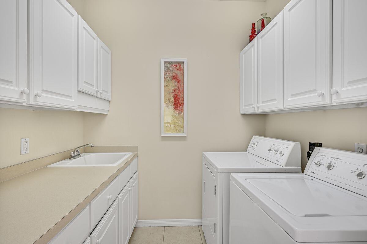 CALUSA BAY S/D - Residential