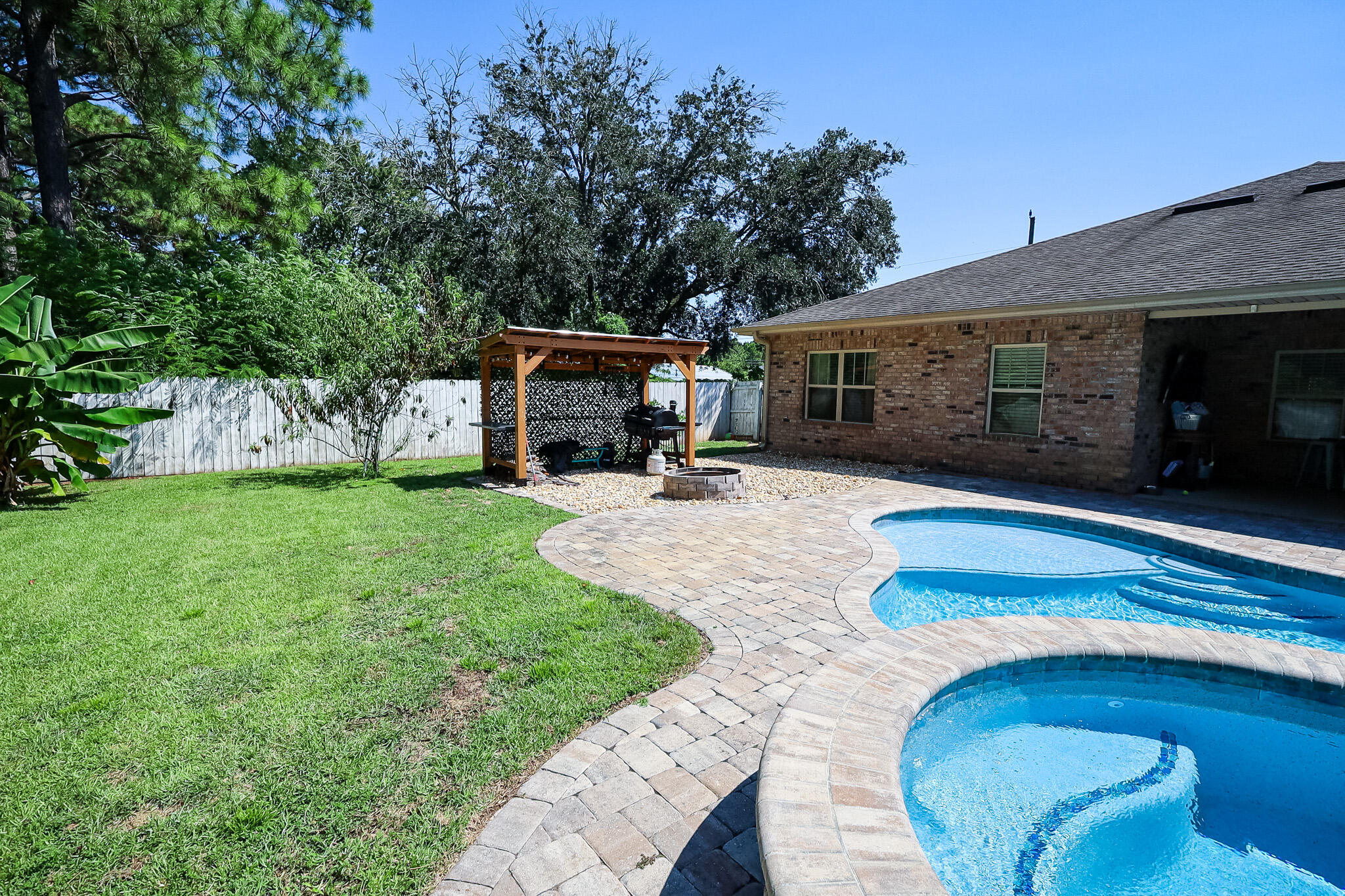 METES & BOUNDS - Residential Lease