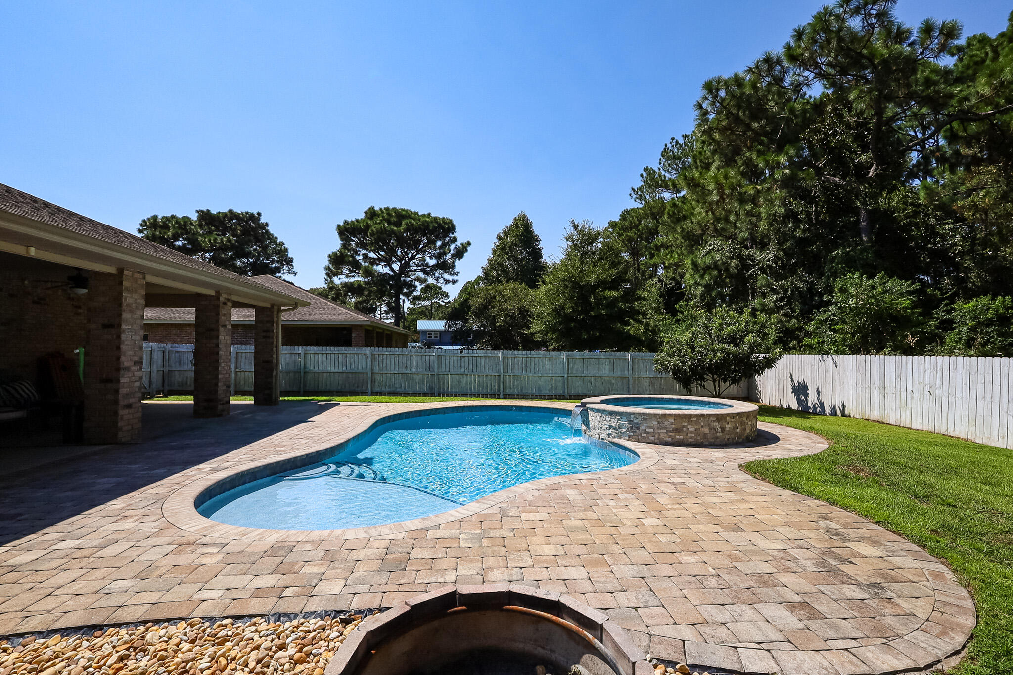 METES & BOUNDS - Residential Lease