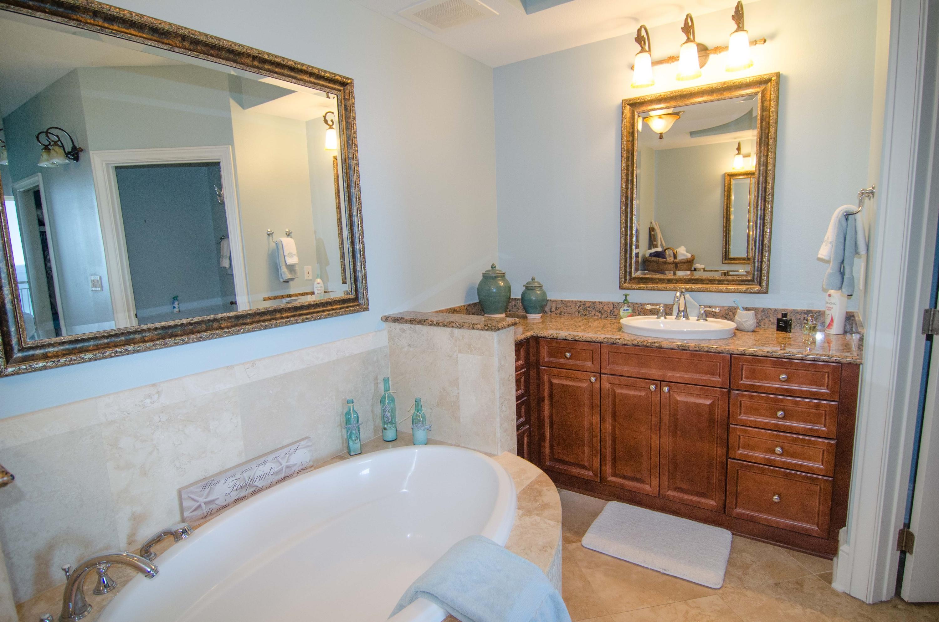 BELLA RIVA - Residential