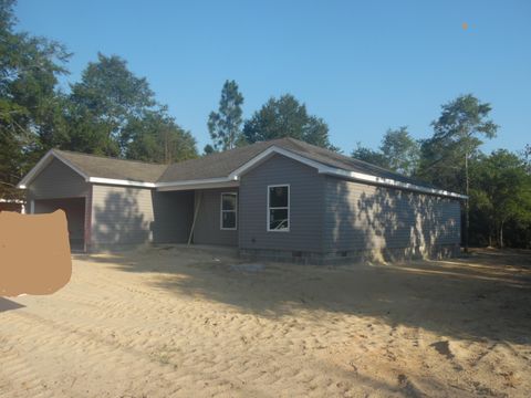 A home in DeFuniak Springs