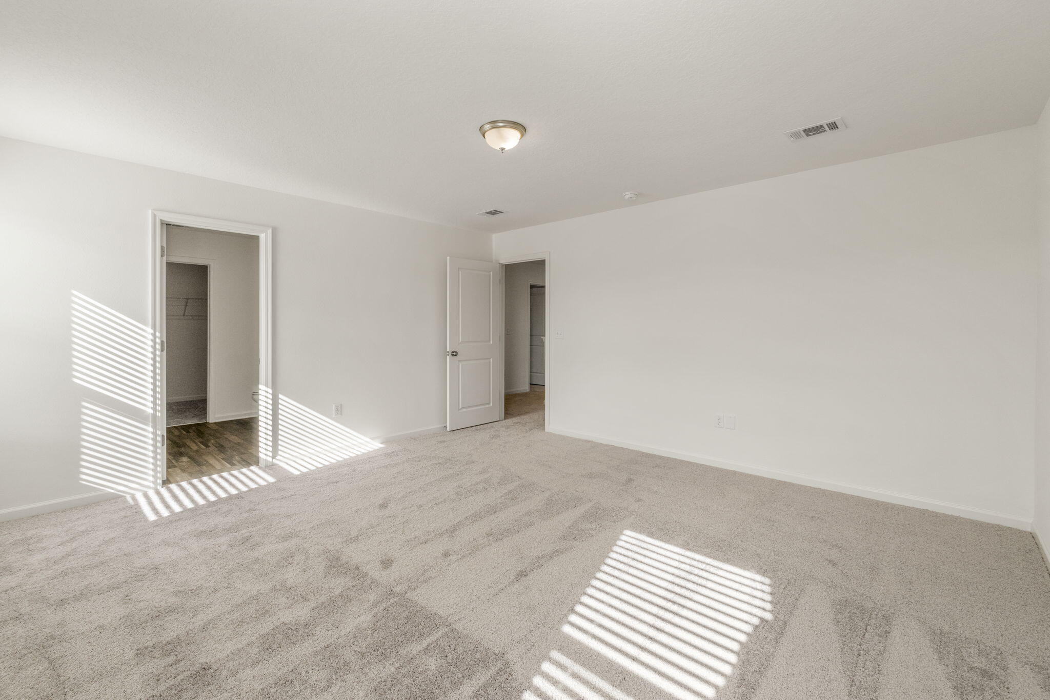 RIVERWALK PH I - Residential Lease