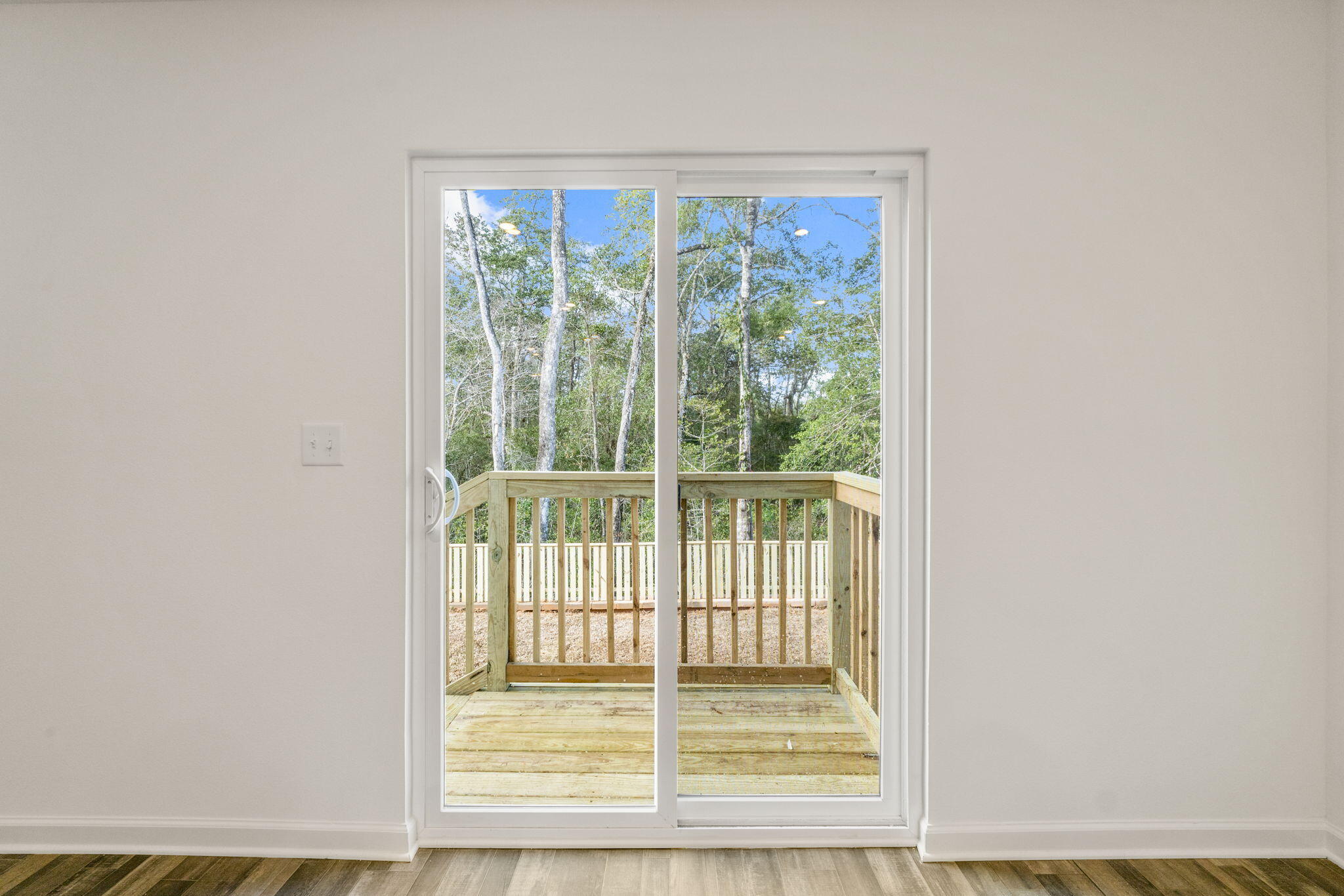 RIVERWALK PH I - Residential Lease