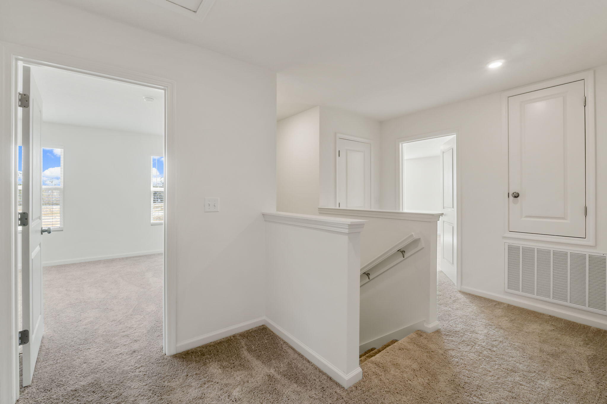 RIVERWALK PH I - Residential Lease