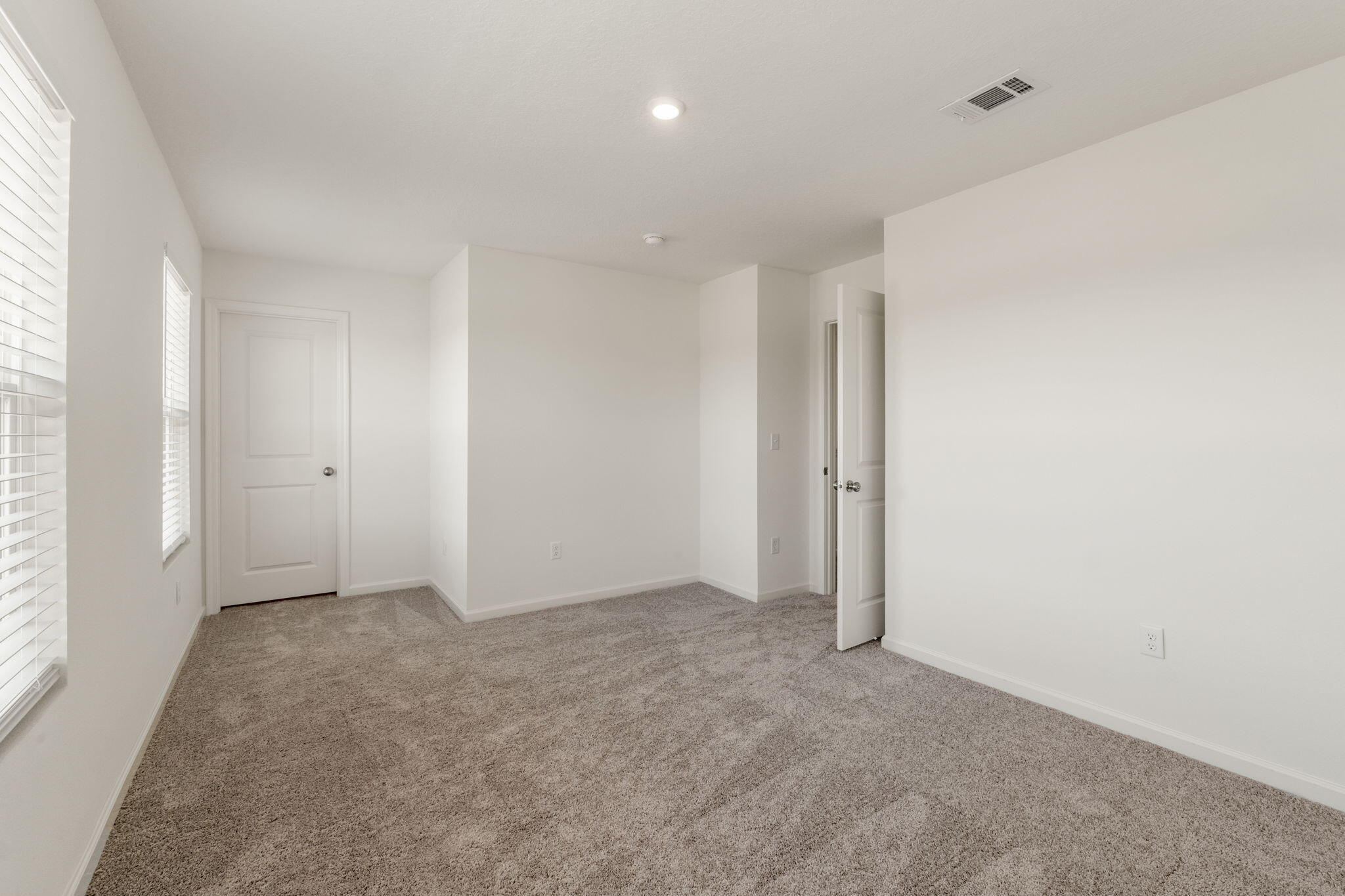 RIVERWALK PH I - Residential Lease