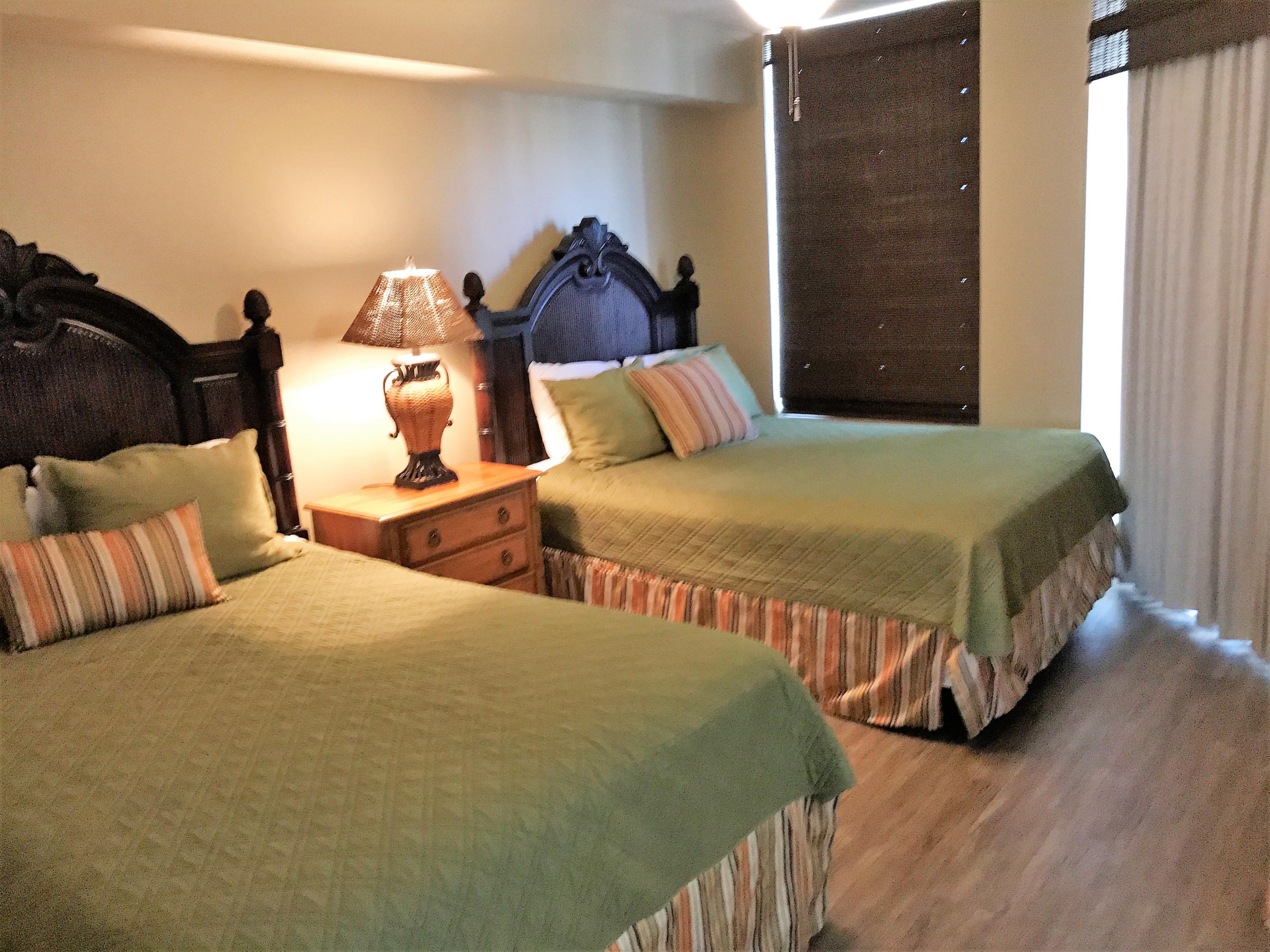 ST. MAARTEN AT SILVER SHELLS - Residential