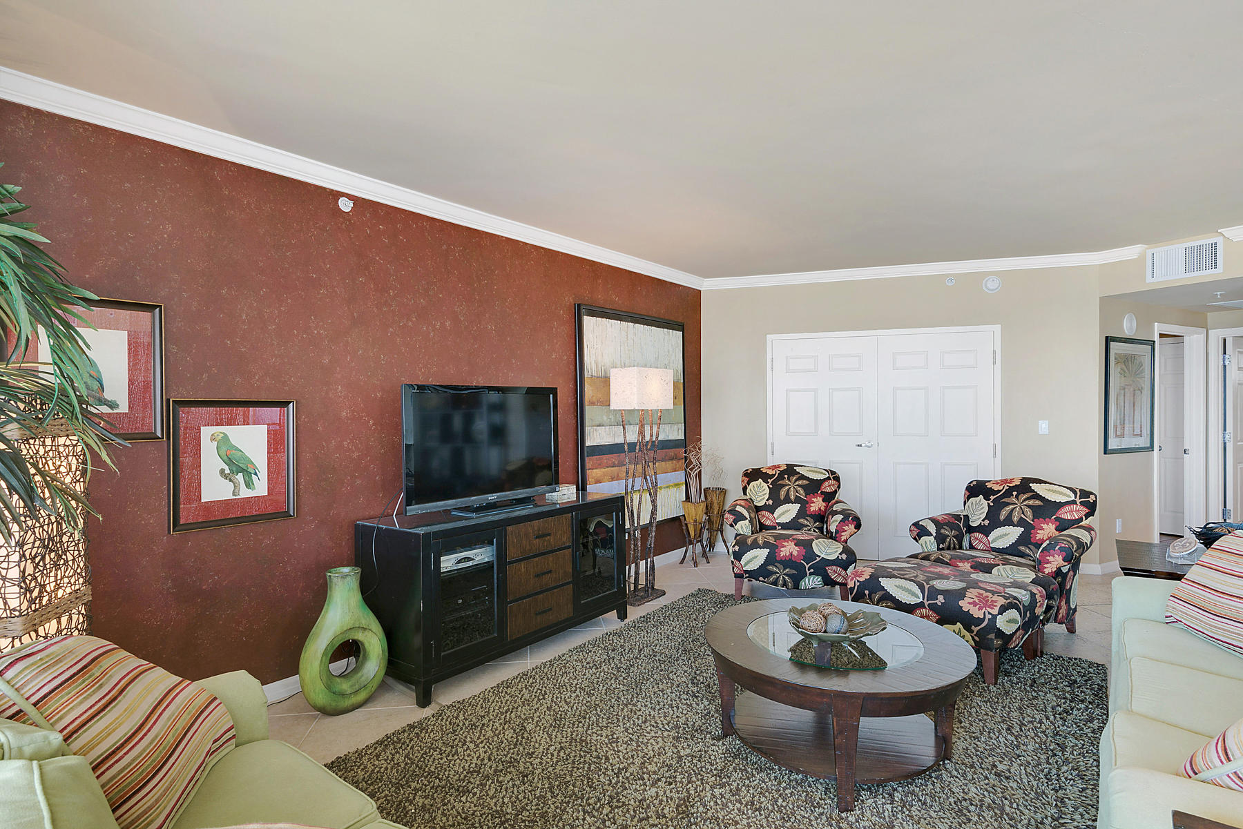 ST. MAARTEN AT SILVER SHELLS - Residential