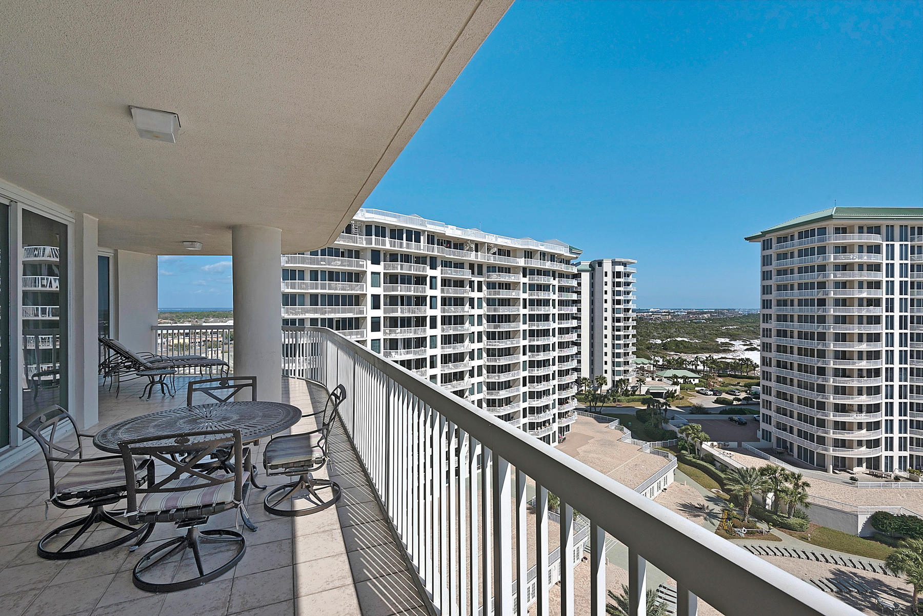 ST. MAARTEN AT SILVER SHELLS - Residential
