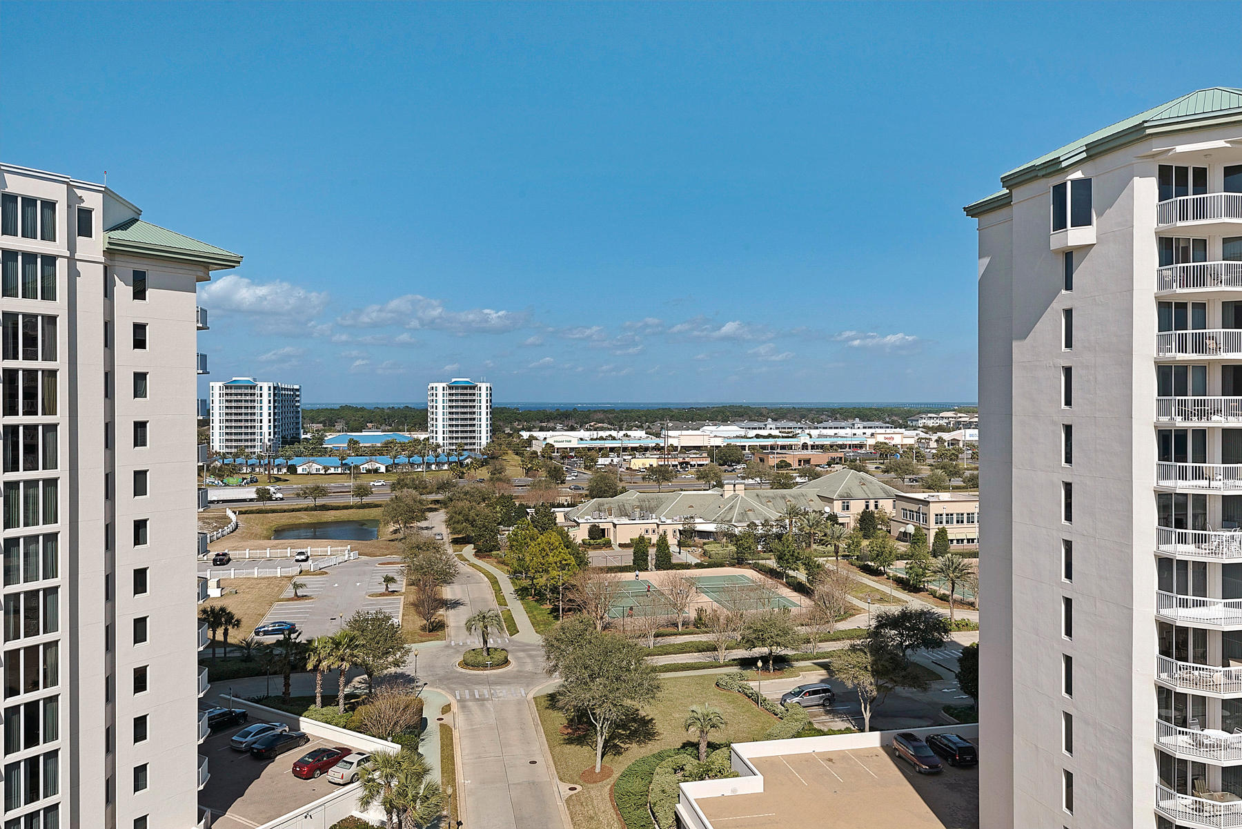ST. MAARTEN AT SILVER SHELLS - Residential