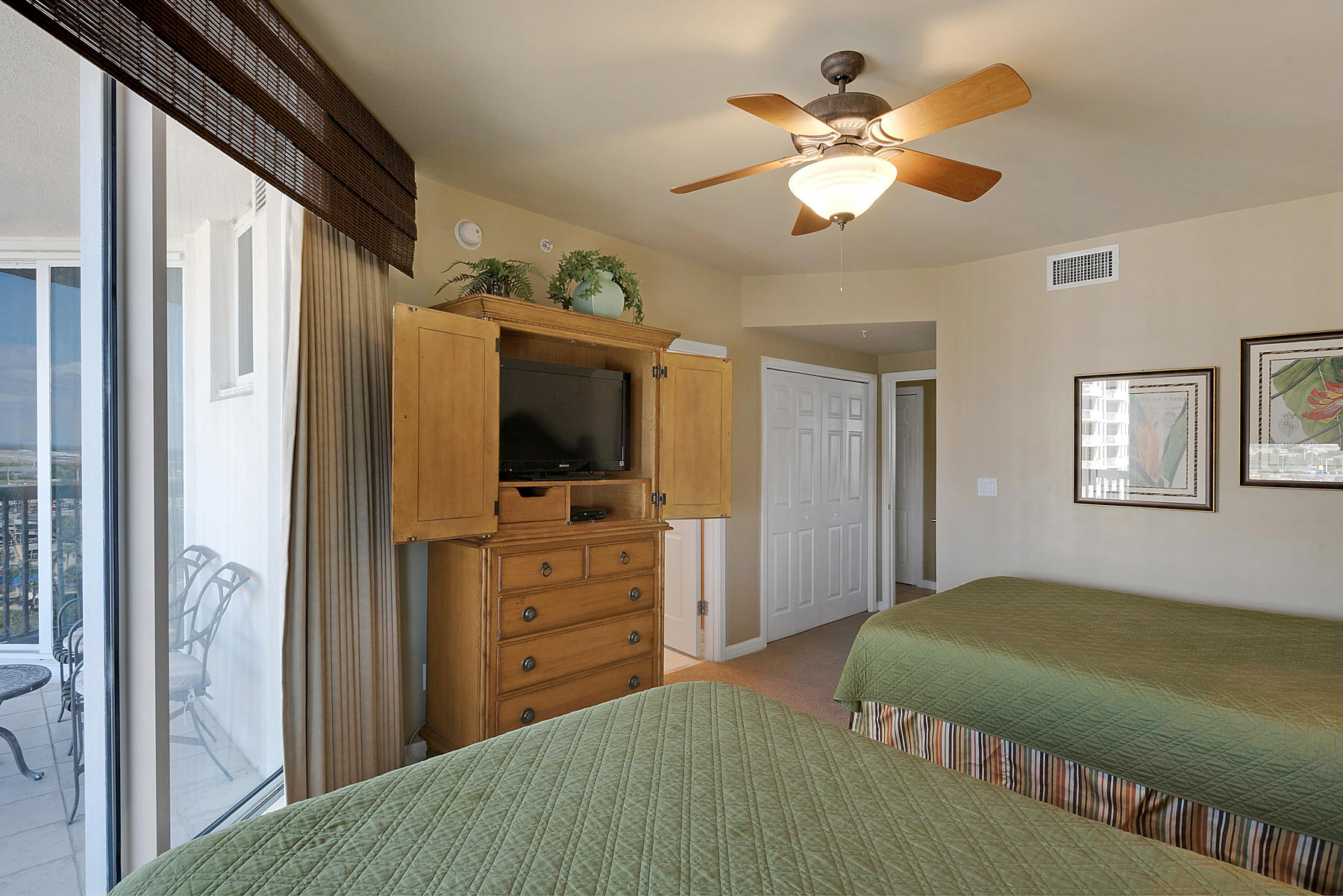 ST. MAARTEN AT SILVER SHELLS - Residential