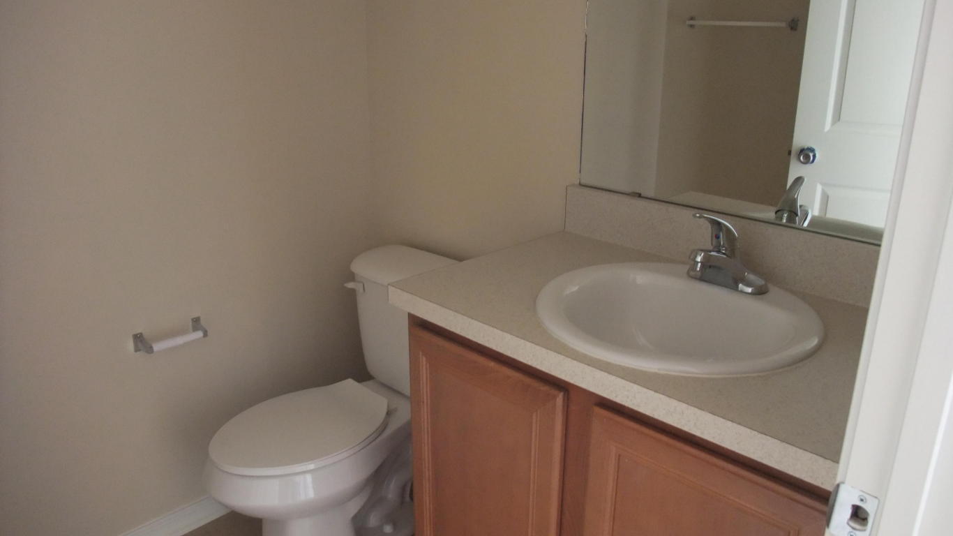 NORTH PARK T/H PH II - Residential Lease