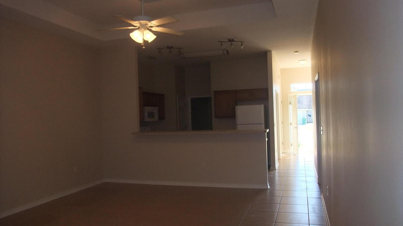 NORTH PARK T/H PH II - Residential Lease