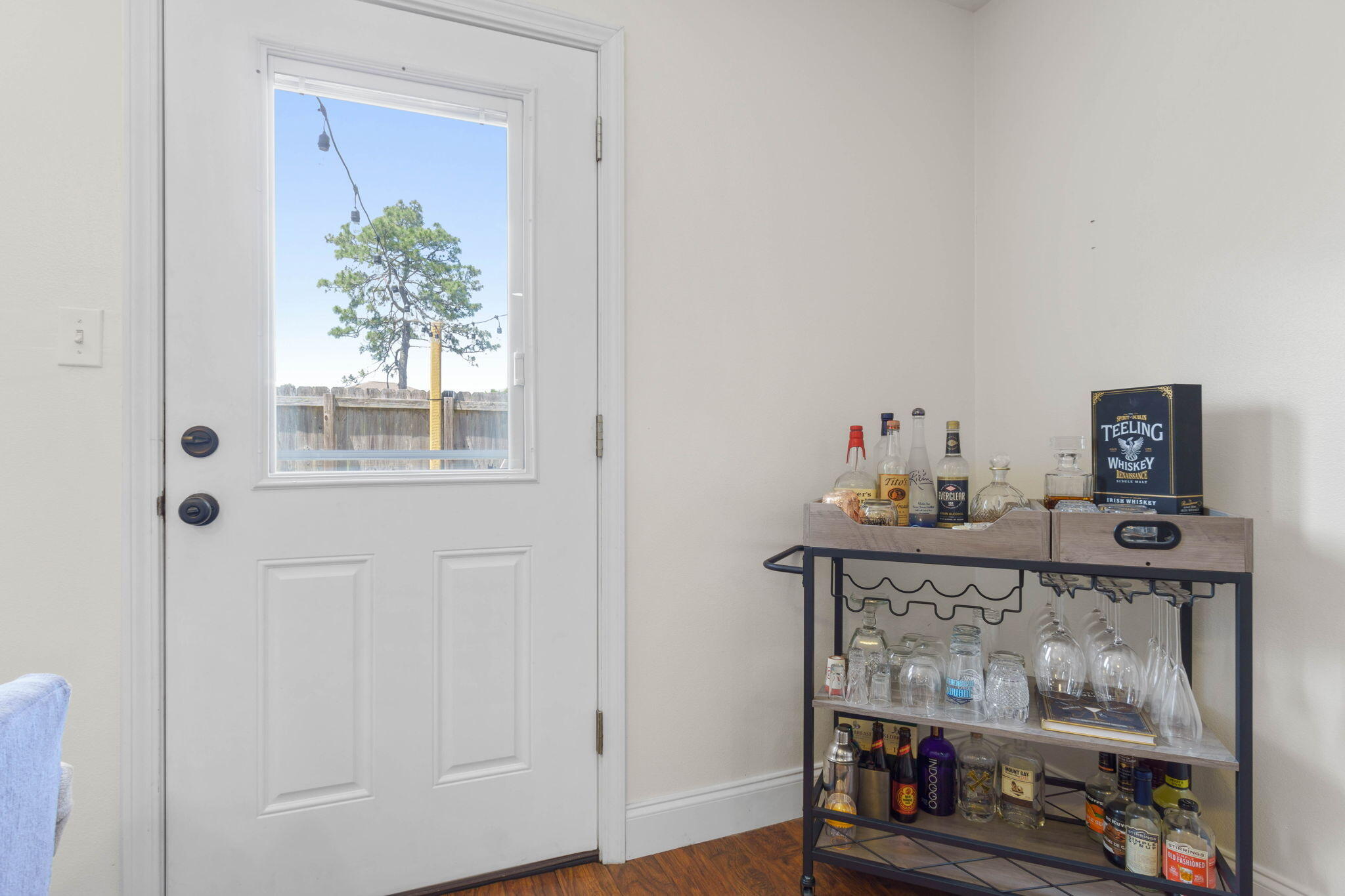 HOUSTON MANOR - Residential Lease