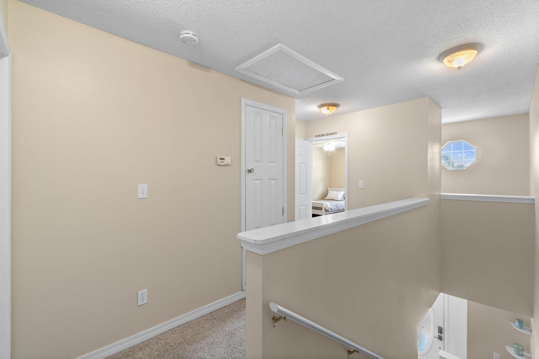 HOUSTON MANOR - Residential Lease