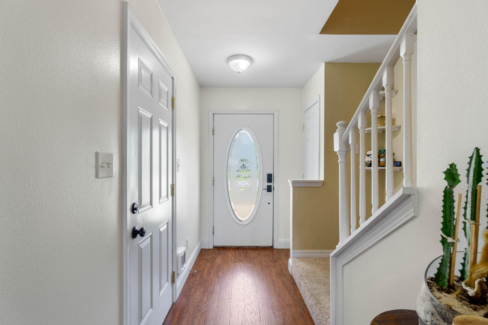 HOUSTON MANOR - Residential Lease