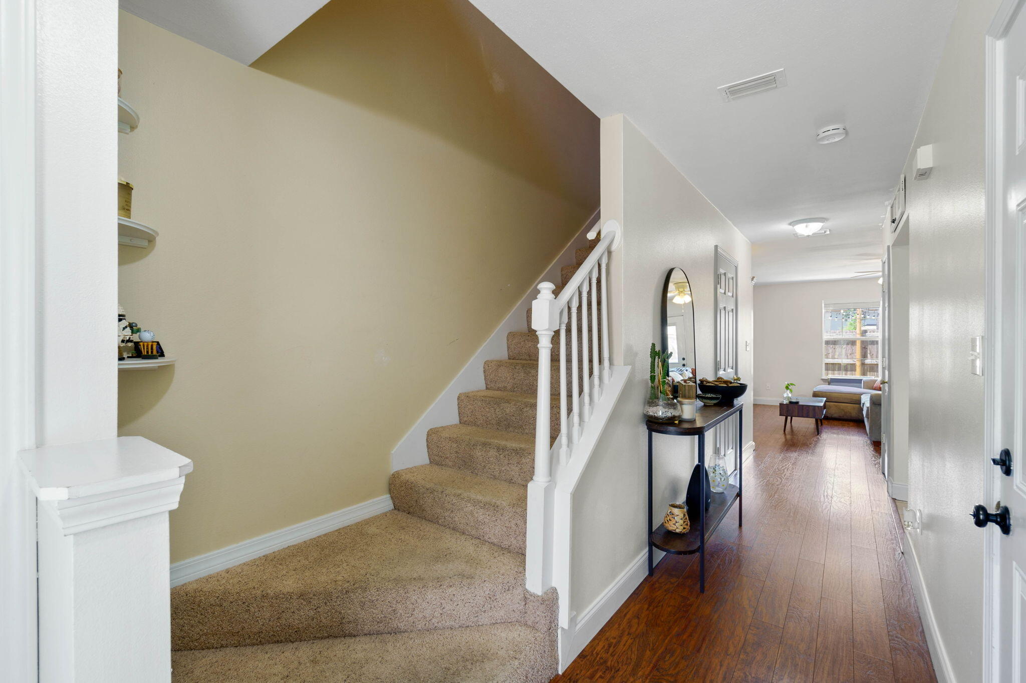 HOUSTON MANOR - Residential Lease