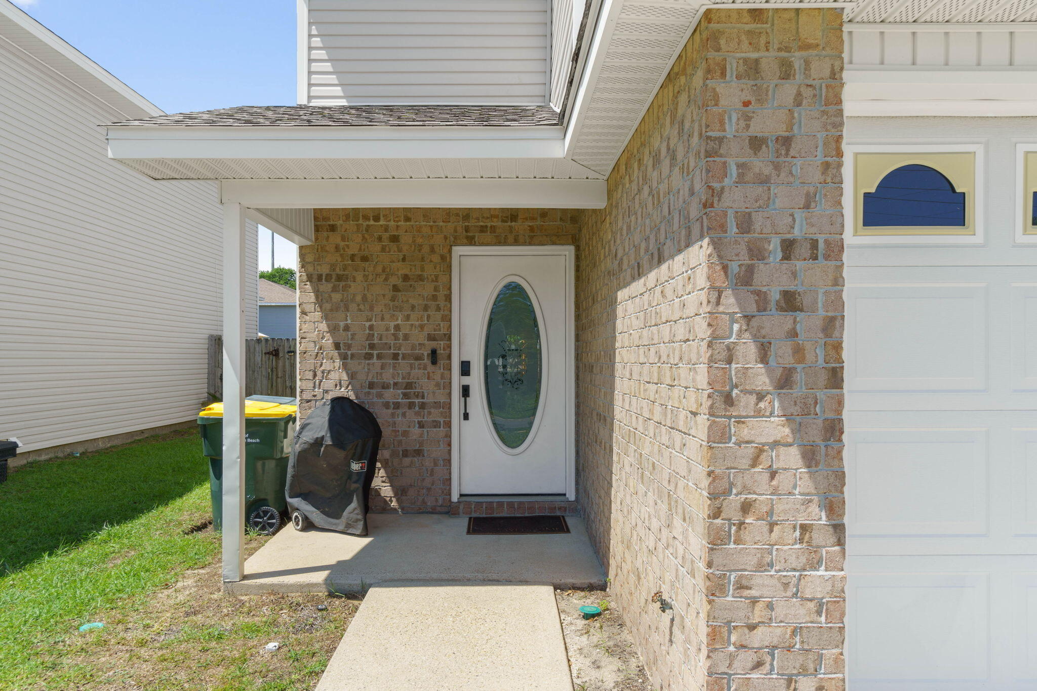 HOUSTON MANOR - Residential Lease