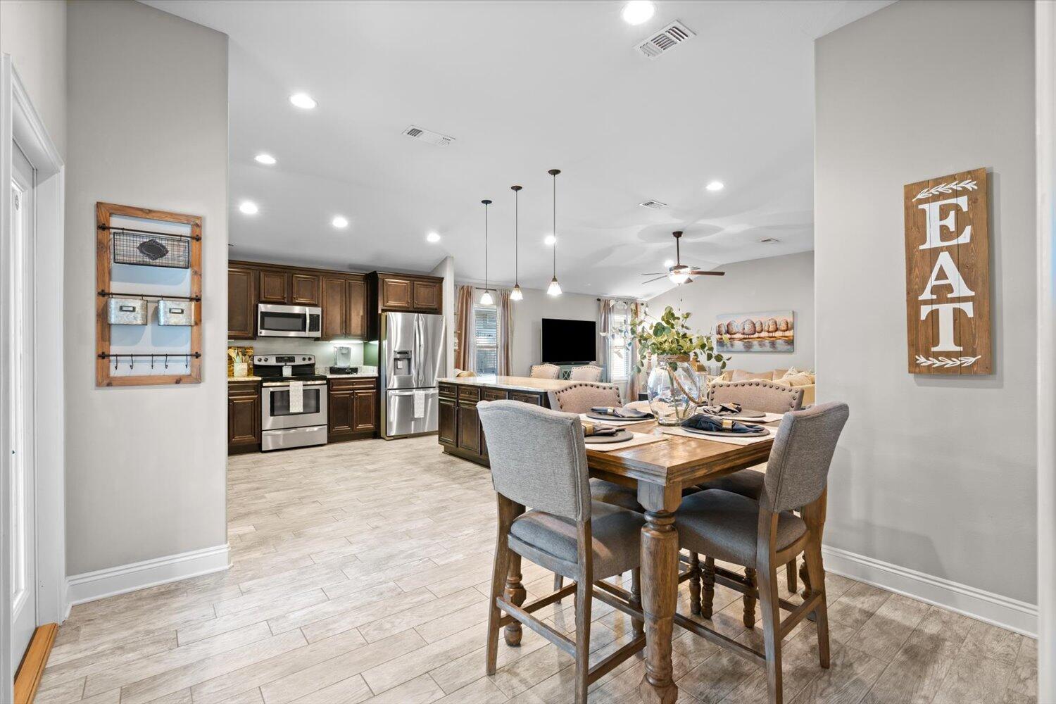 NAVARRE S/D 2ND ADDN - Residential