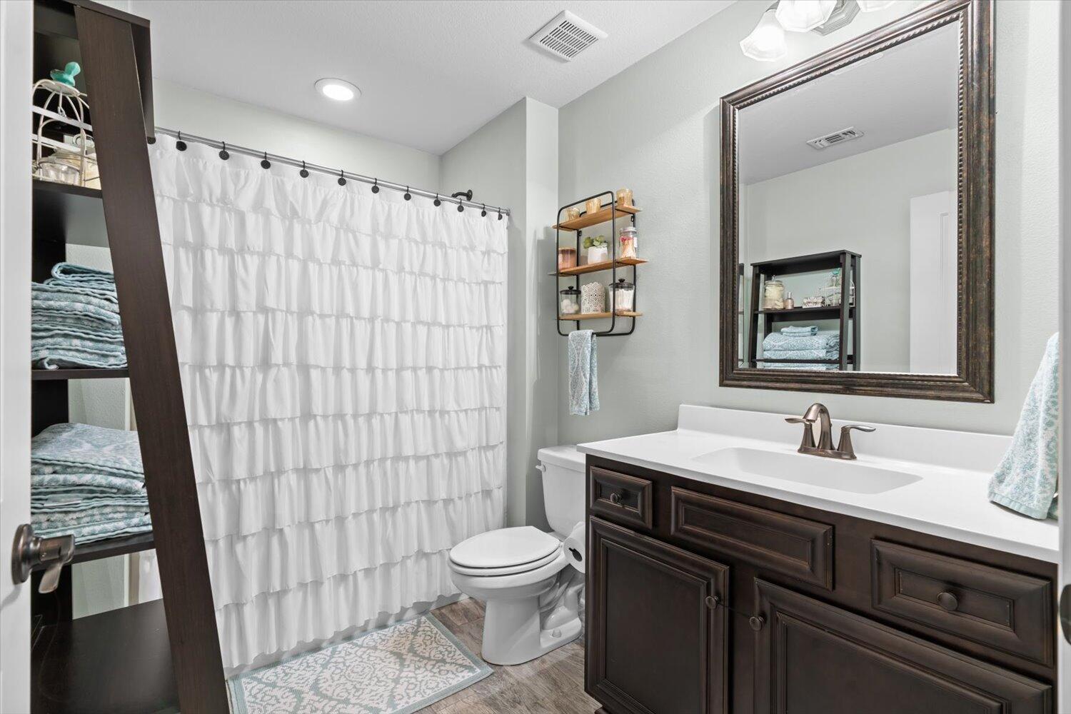 NAVARRE S/D 2ND ADDN - Residential