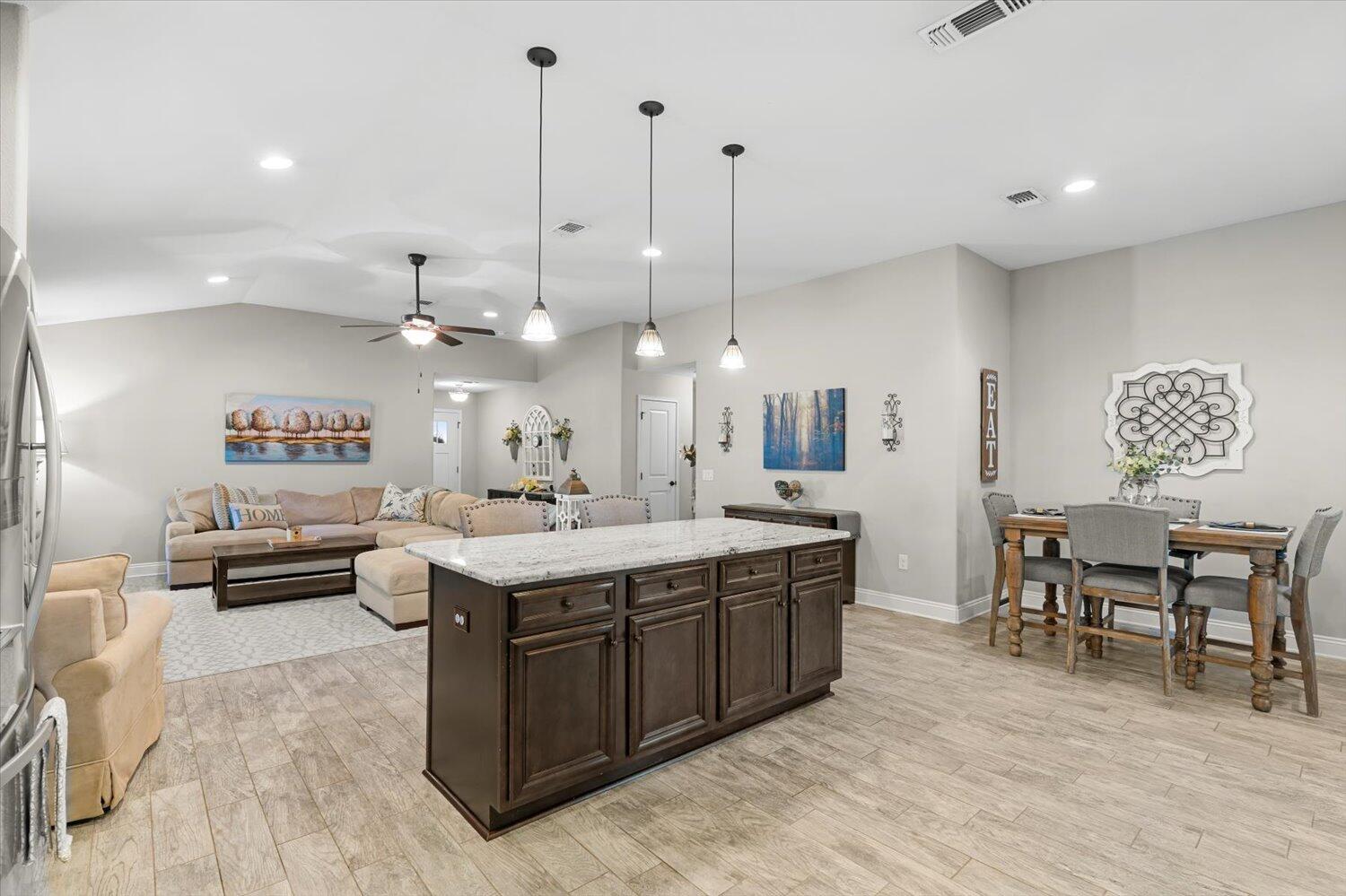 NAVARRE S/D 2ND ADDN - Residential