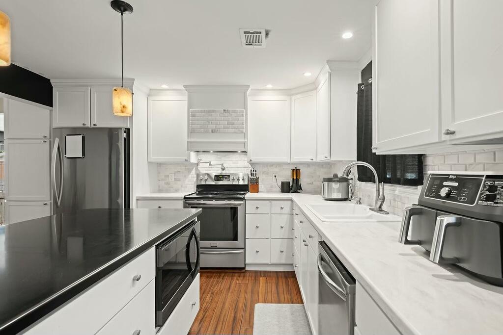 VALPARAISO PLAT 07 - Residential Lease