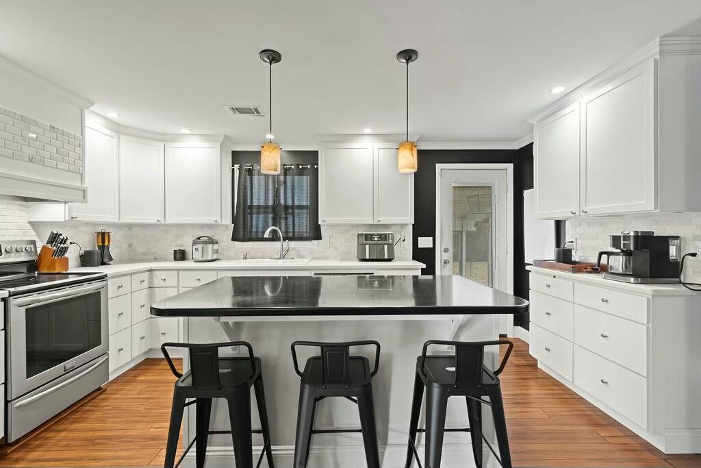 VALPARAISO PLAT 07 - Residential Lease