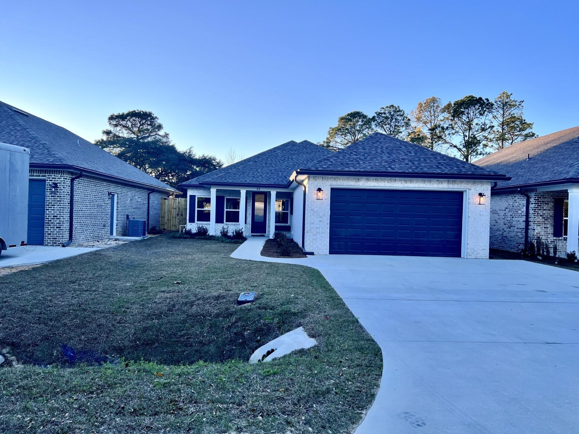 VILLA TASSO TOWN OF - Residential