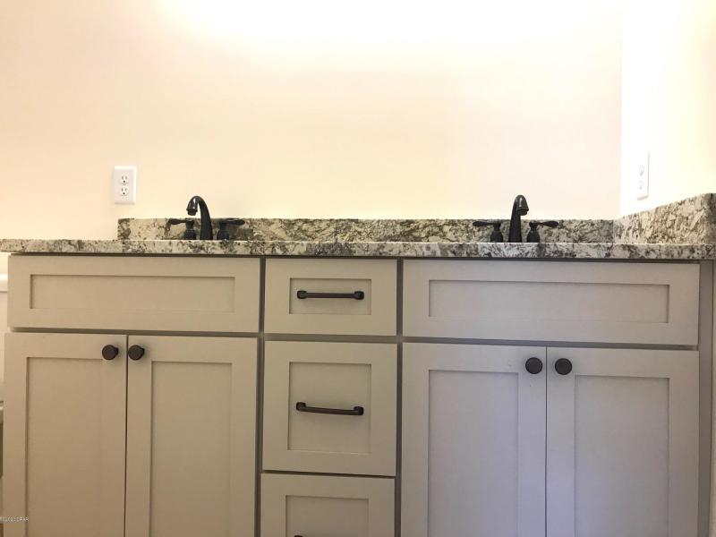 LAGUNA BEACH 7TH ADDN - Residential