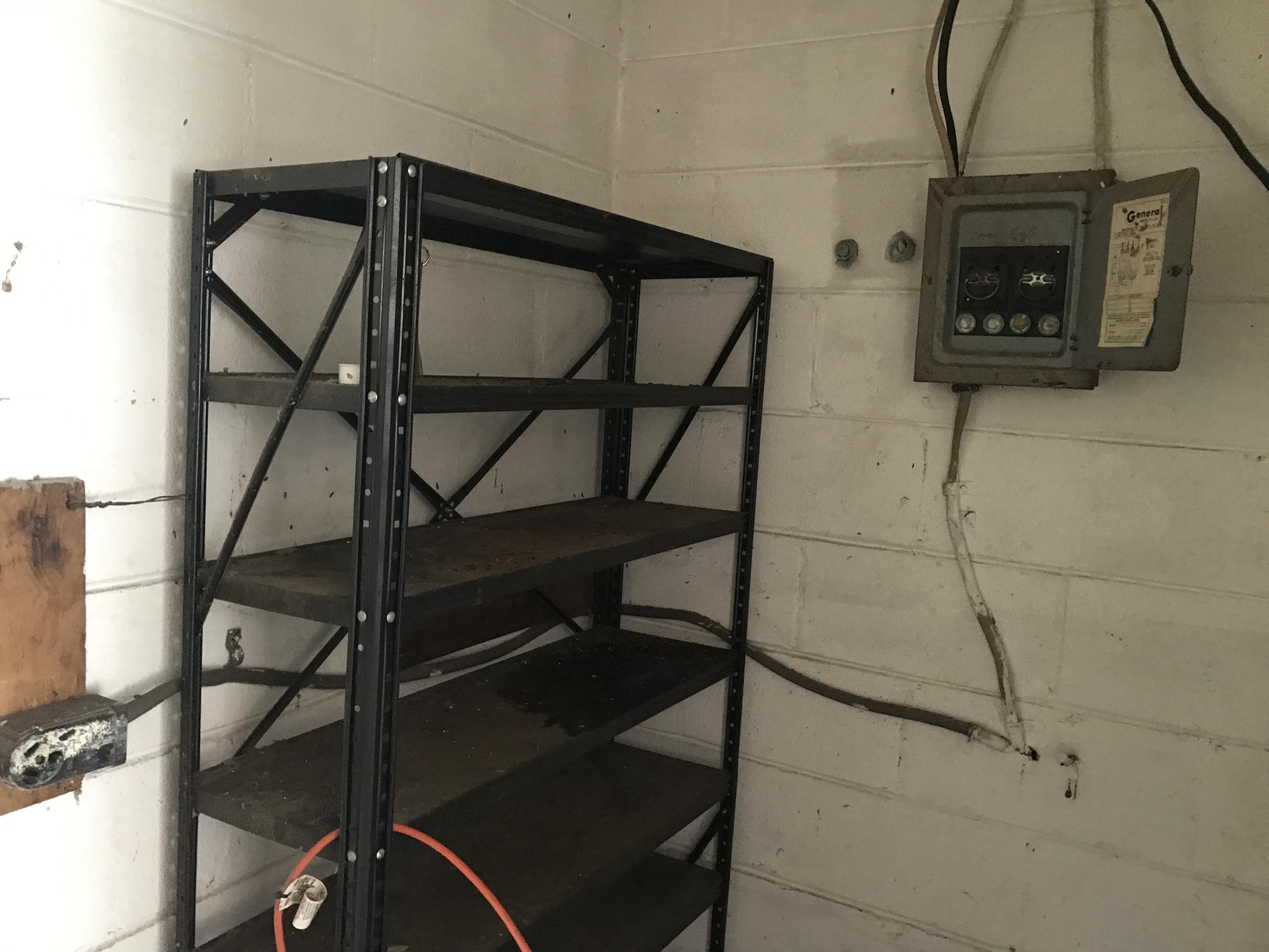 EDNEYS 2ND ADDN - Residential