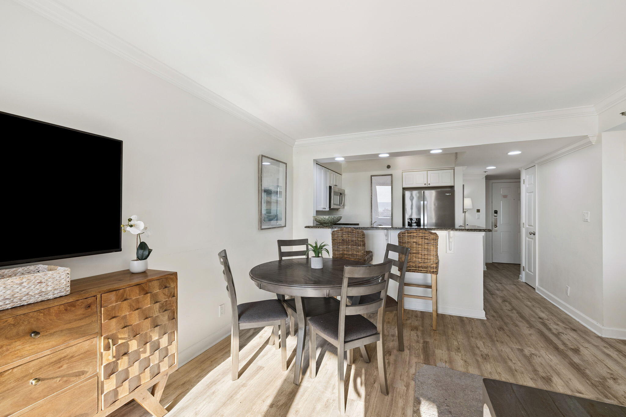 BEACHSIDE TWO - Residential