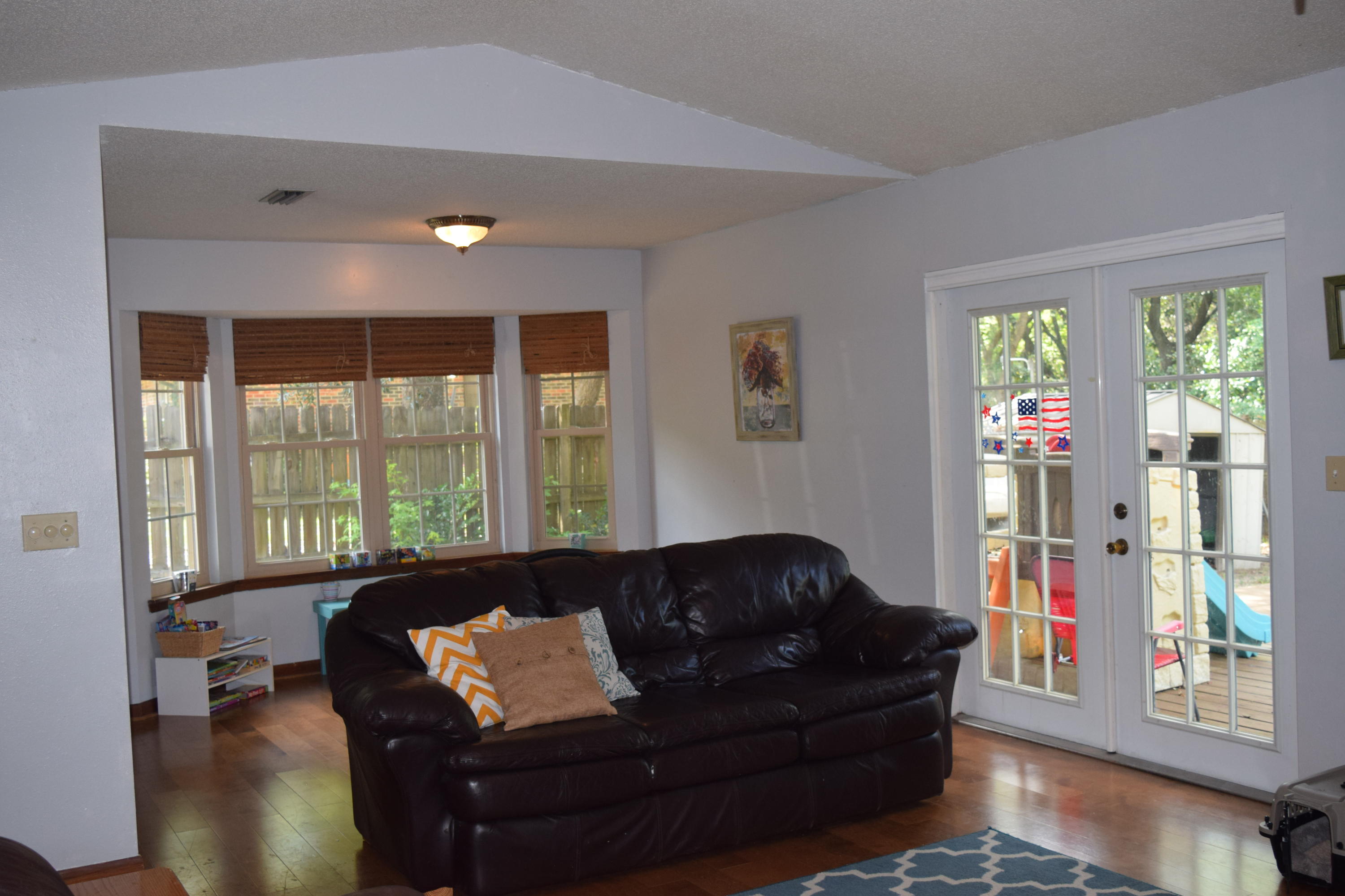 BAYWOOD ESTATES - Residential