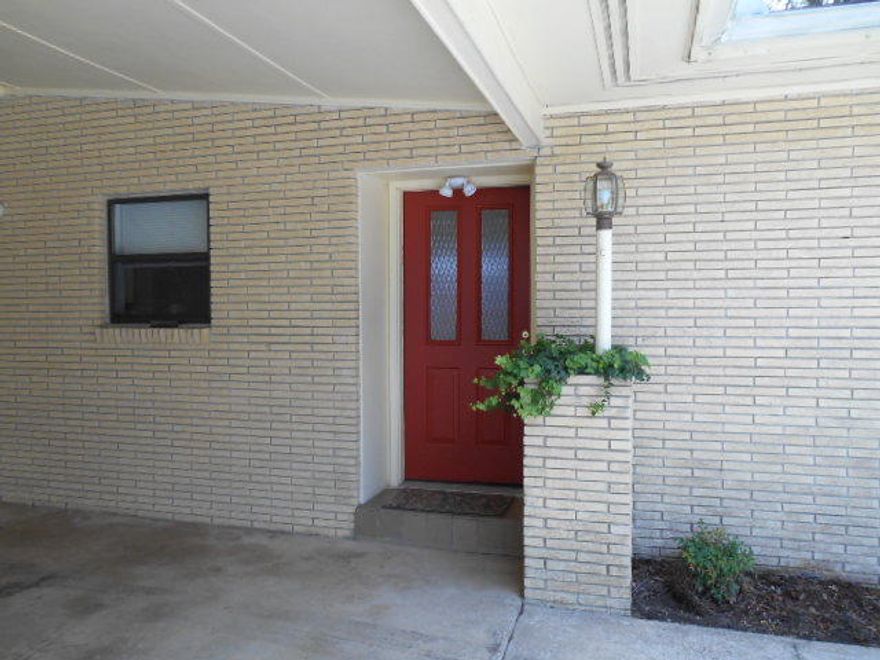 This is an absolute MUST SEE!! Move in ready! Hardwood floors, high vaulted ceilings, Split bedrooms, separate dining area. Lots of closet and storage space. Master bedroom is huge-big enough for a sitting area. His and her closets. Sliding doors to the outside from the living area. Large outside storage/laundry. as well as a storage shed. Large backyard with mature trees. Roomy enough for a pool. New lawn pump.Buyer to verify any and all information deemed important to them.