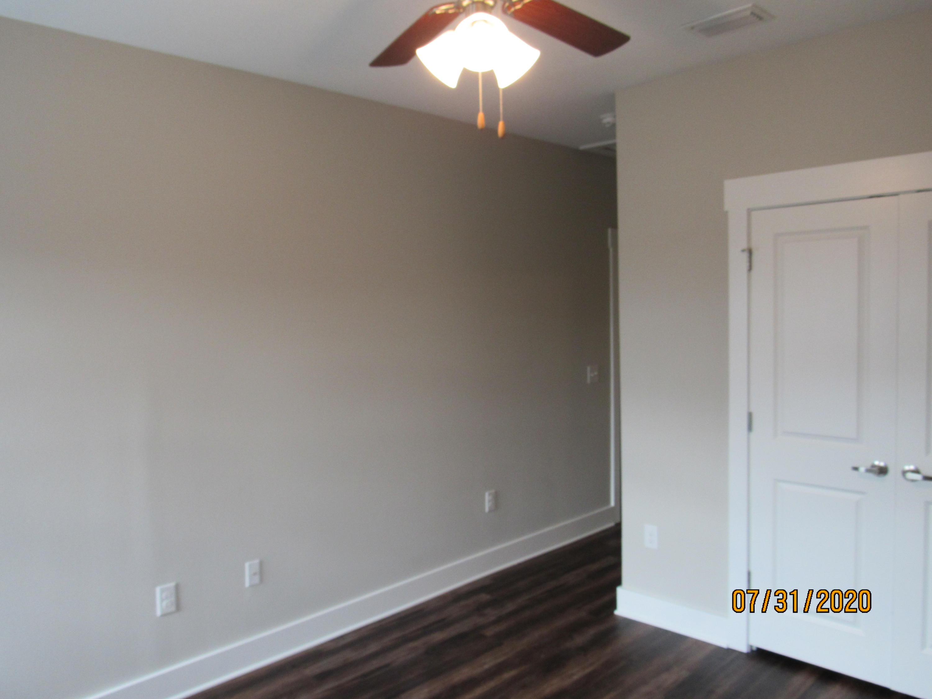 VERANDAS AT FREEPORT - Residential Lease