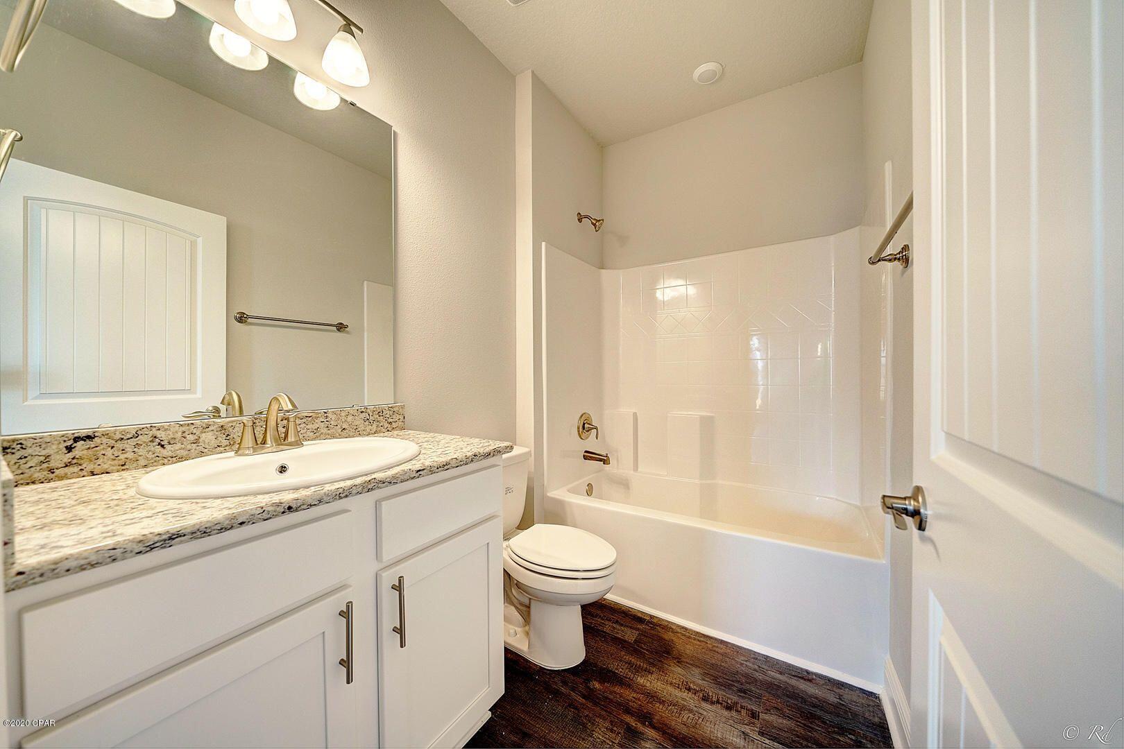 RIVERWALK PH I - Residential