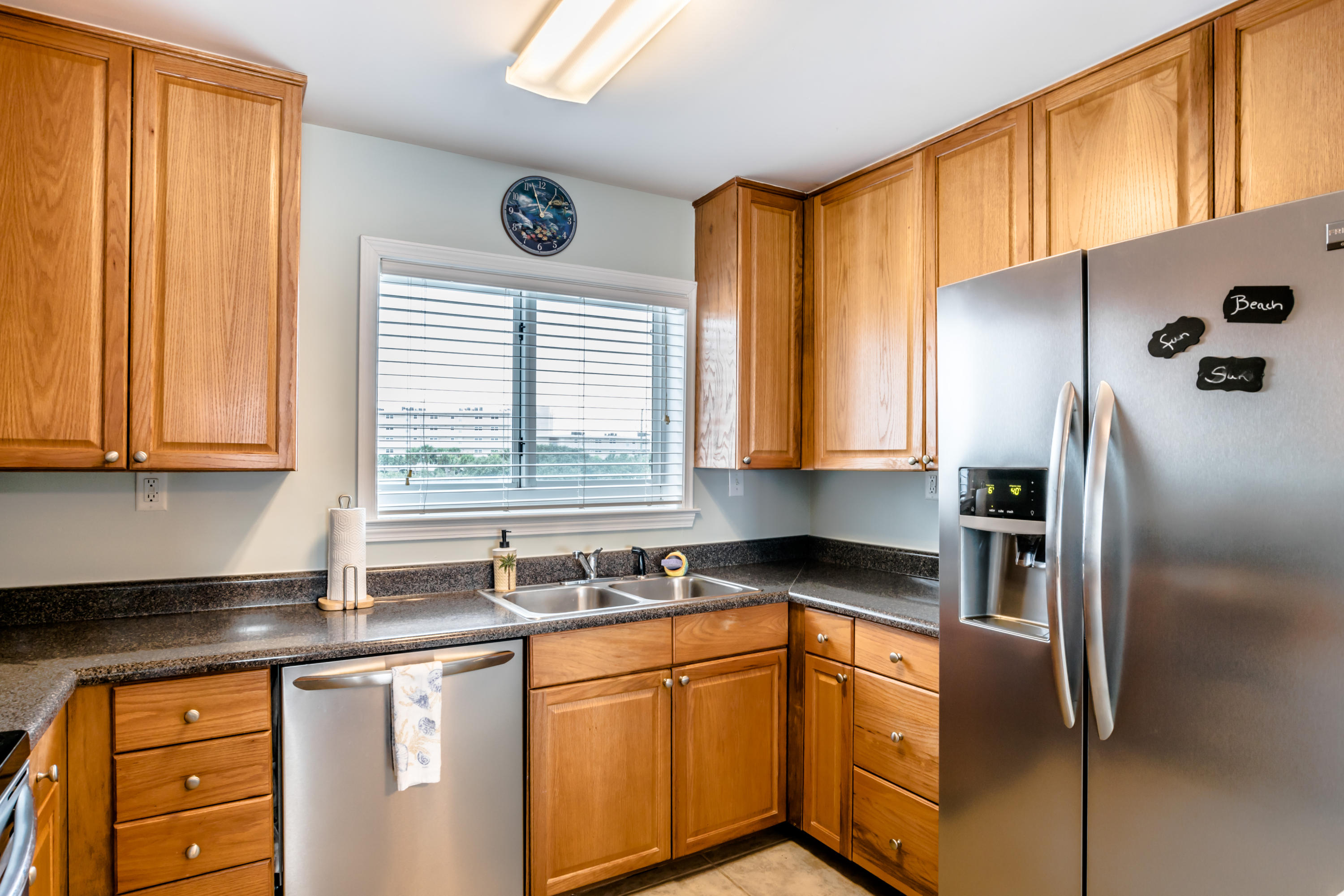 SUNDOWN CONDO - Residential