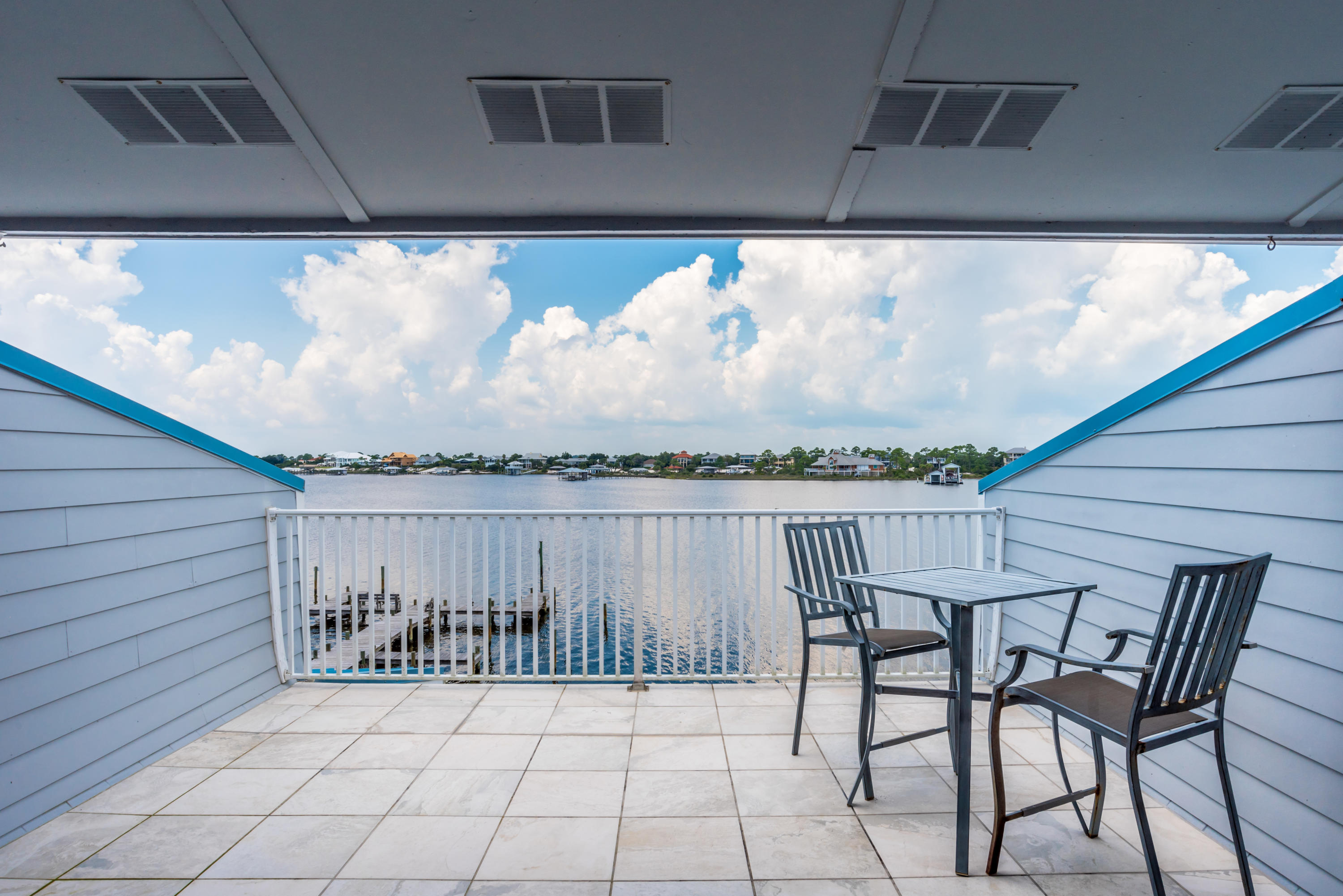 SUNDOWN CONDO - Residential