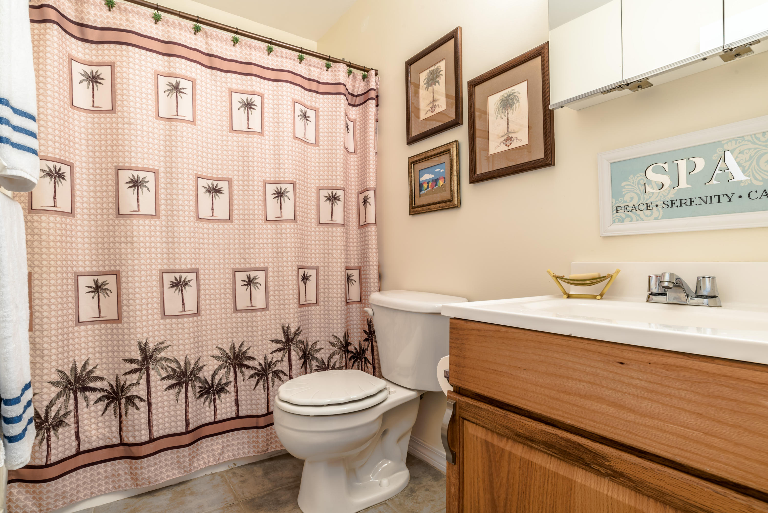 SUNDOWN CONDO - Residential