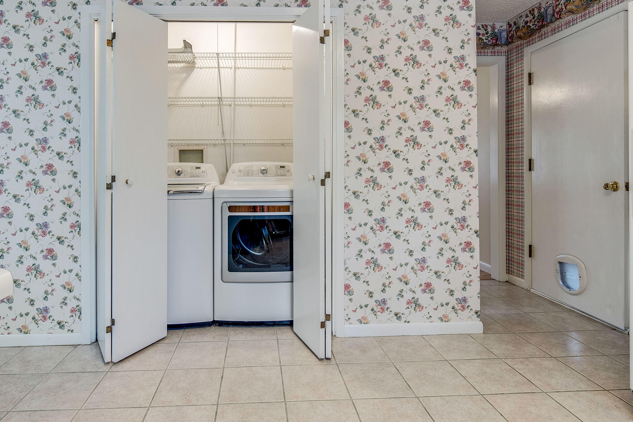 PALM,PINEWD,PARADISE - Residential