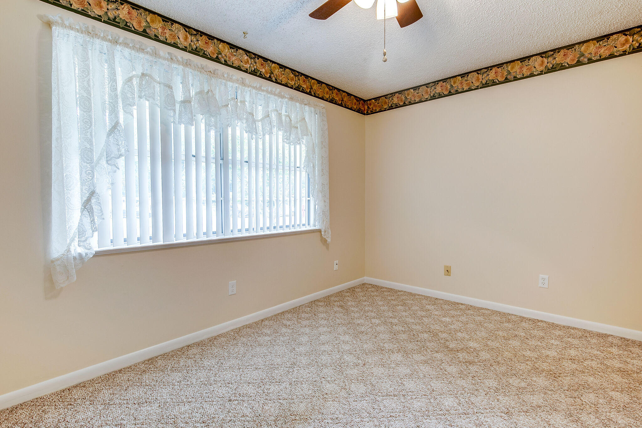 PALM,PINEWD,PARADISE - Residential