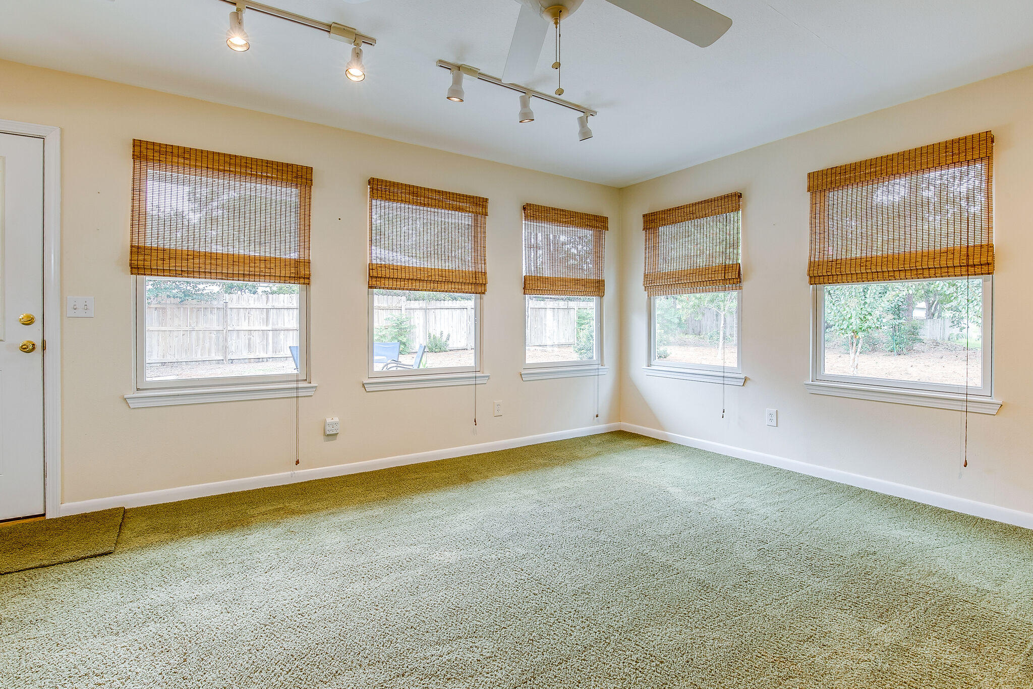 PALM,PINEWD,PARADISE - Residential