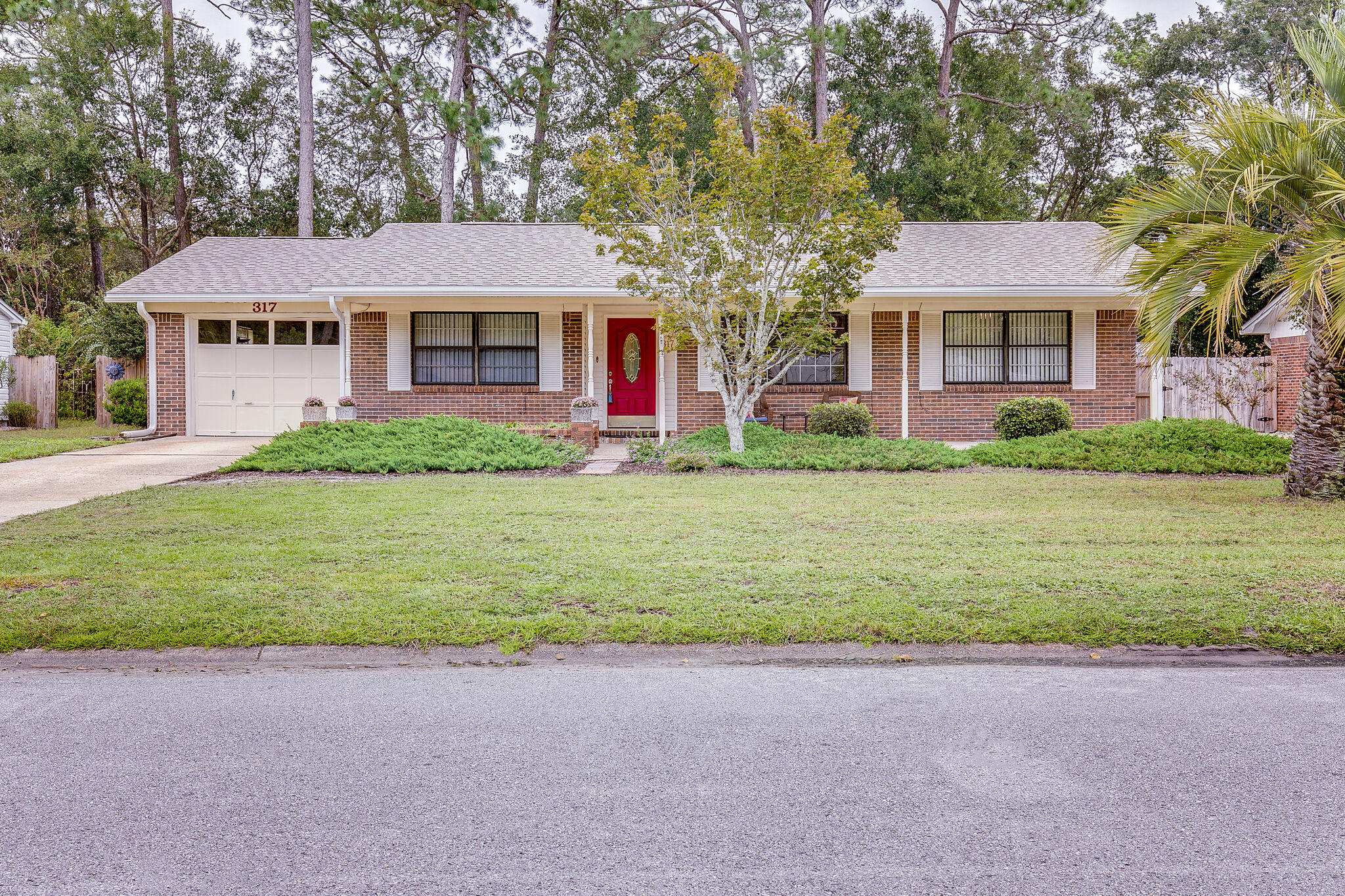 PALM,PINEWD,PARADISE - Residential