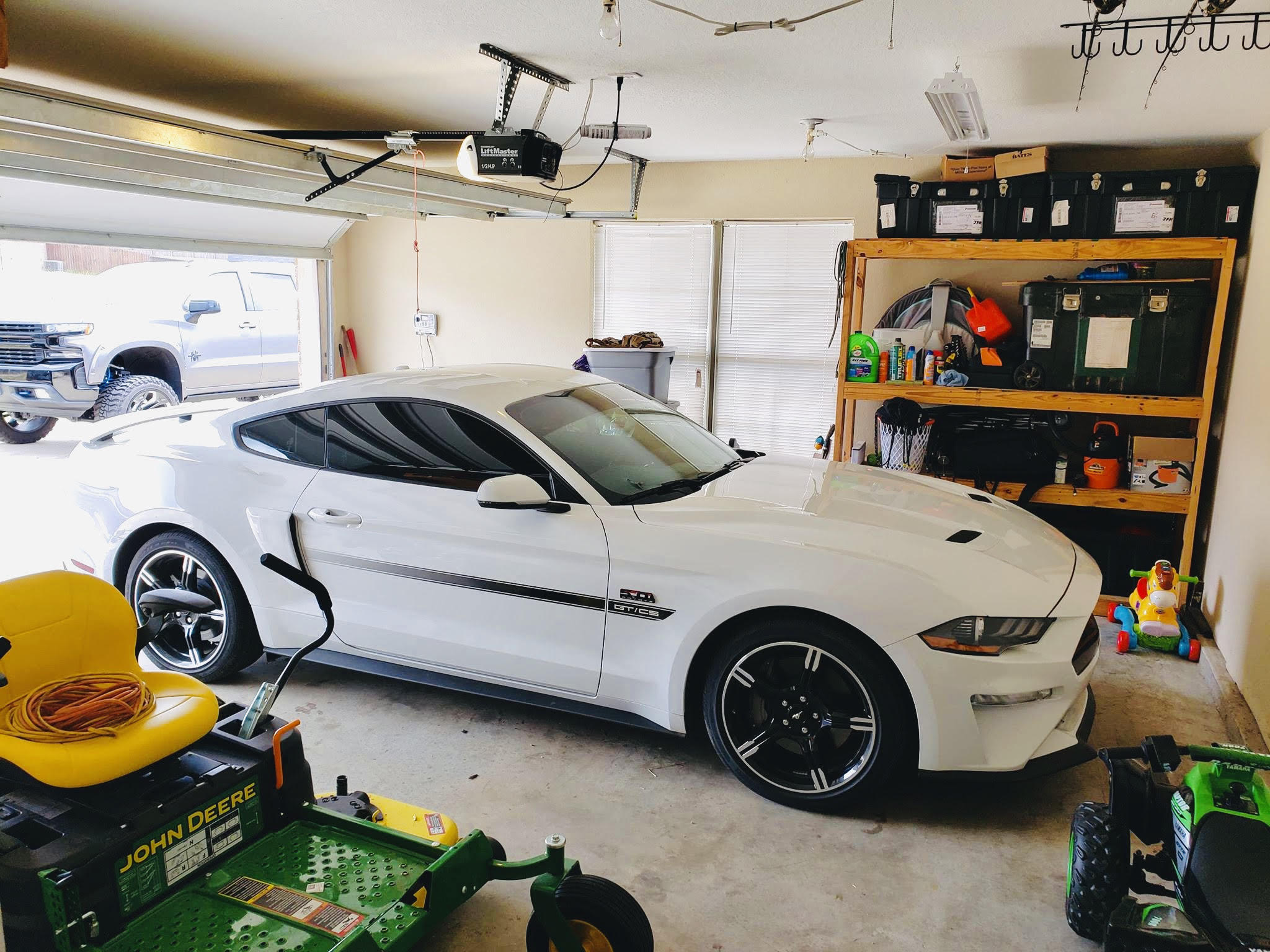 CARDINAL ESTATES - Residential