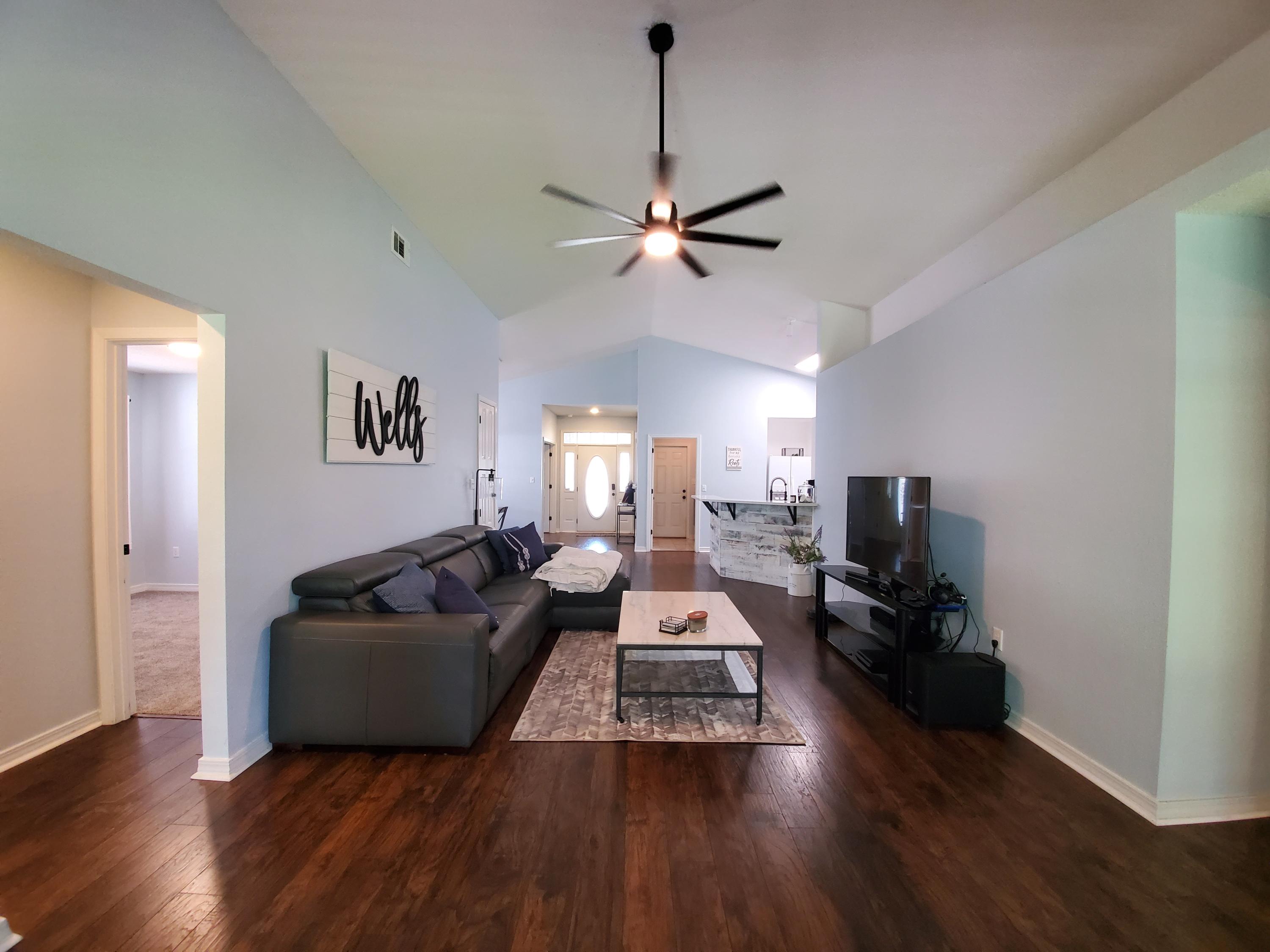 MARSH HARBOR - Residential