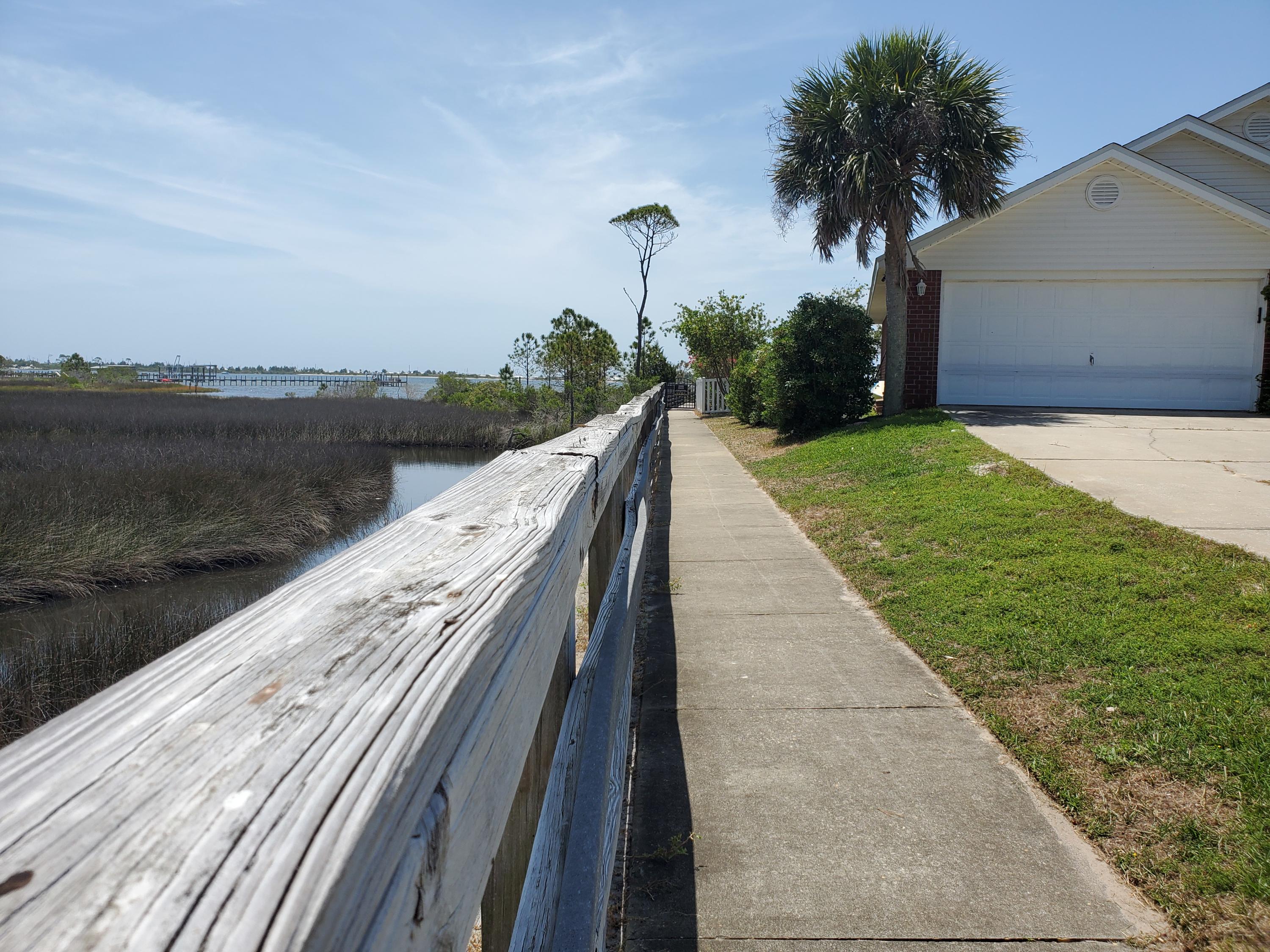 MARSH HARBOR - Residential