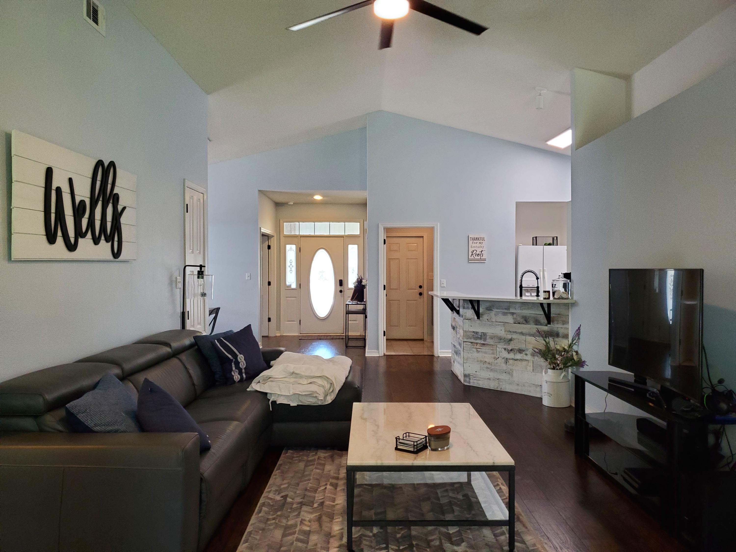 MARSH HARBOR - Residential