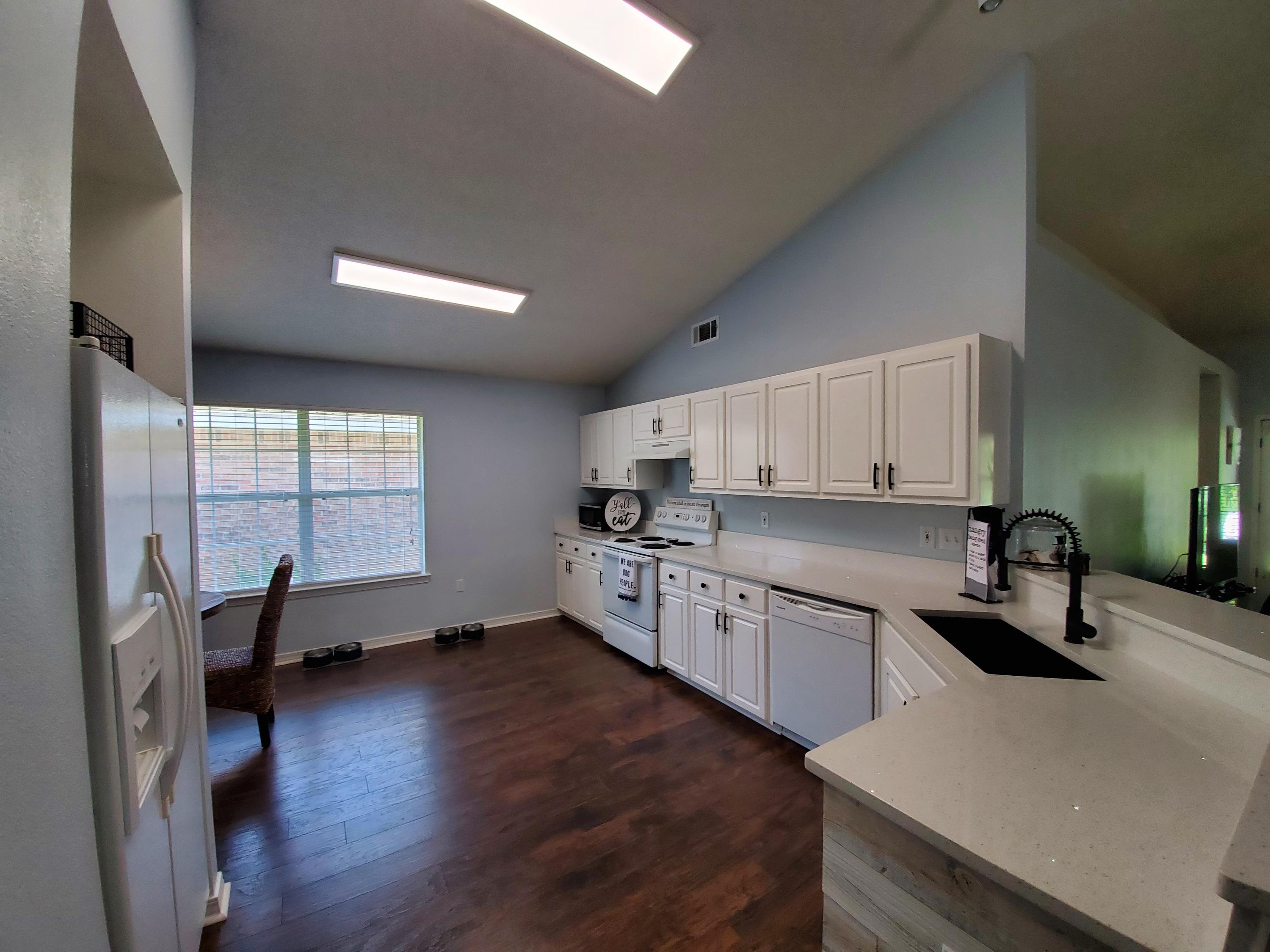 MARSH HARBOR - Residential