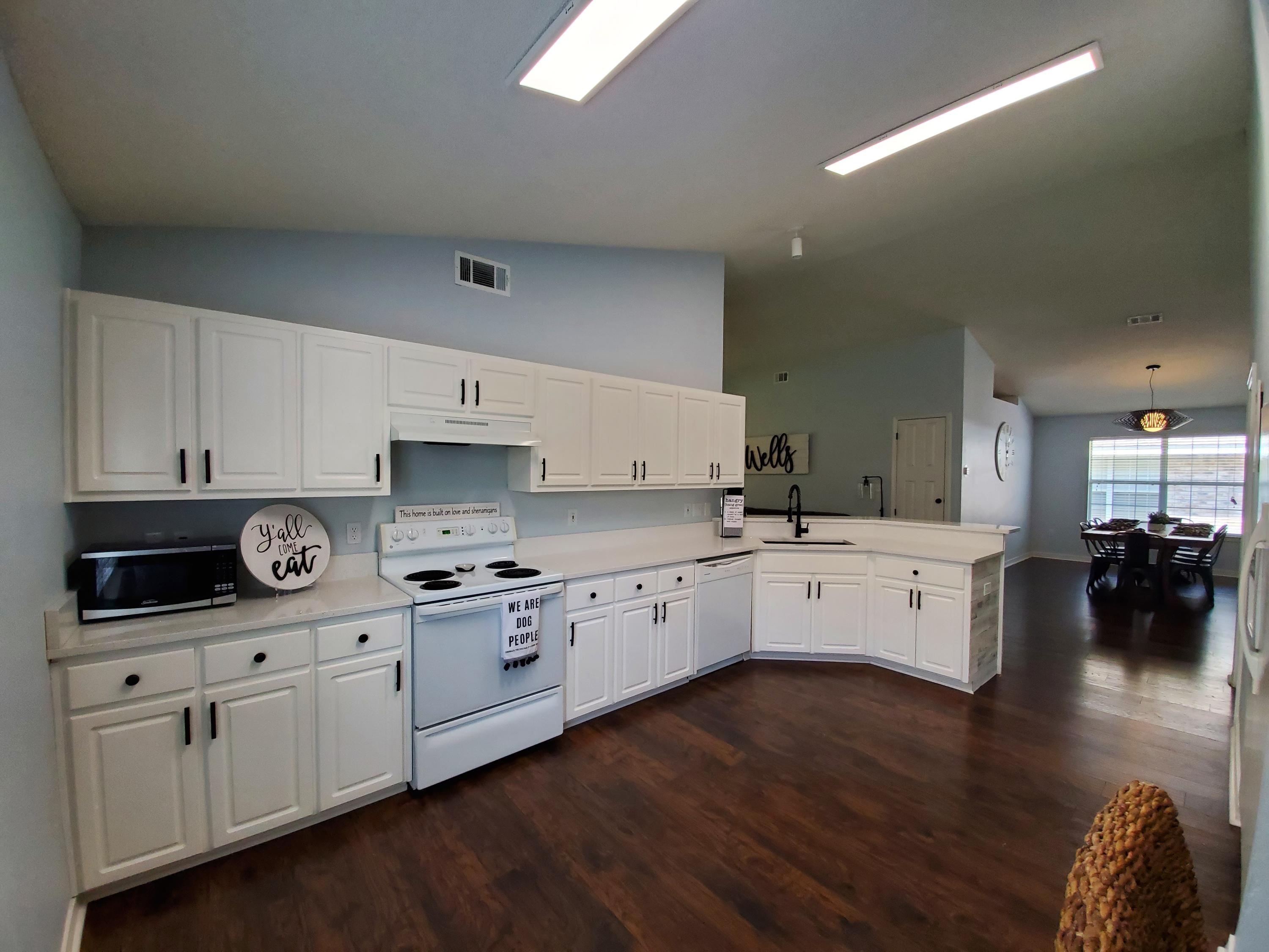 MARSH HARBOR - Residential