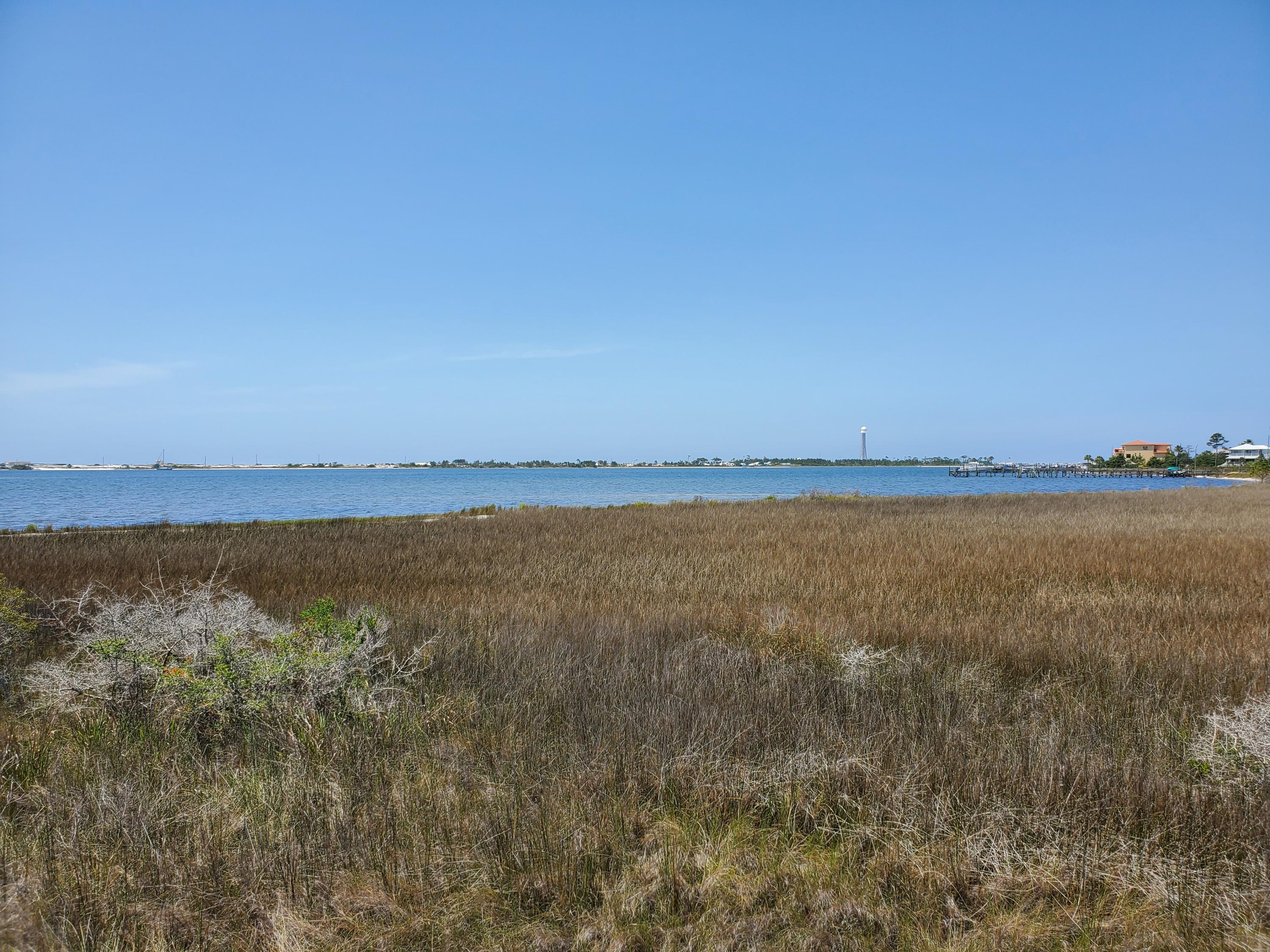 MARSH HARBOR - Residential